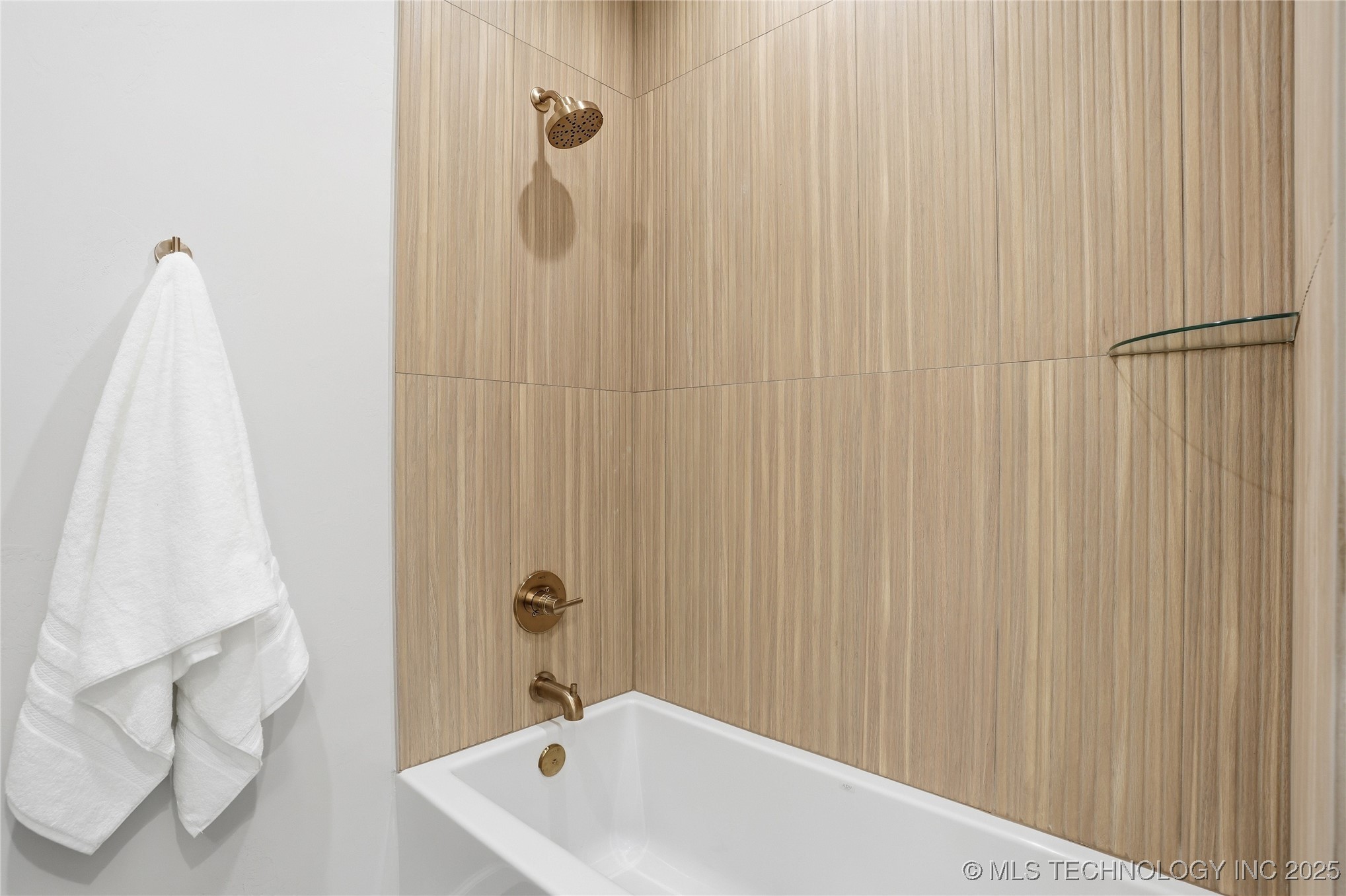 3116 E 26th Street Property Photo 41