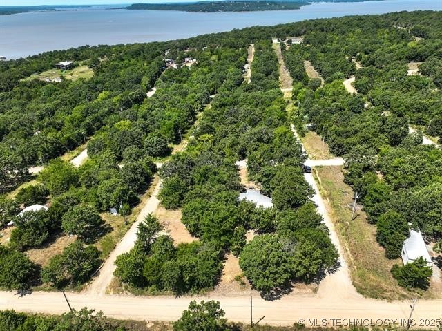 18 E Kangaroo Road Property Photo 4