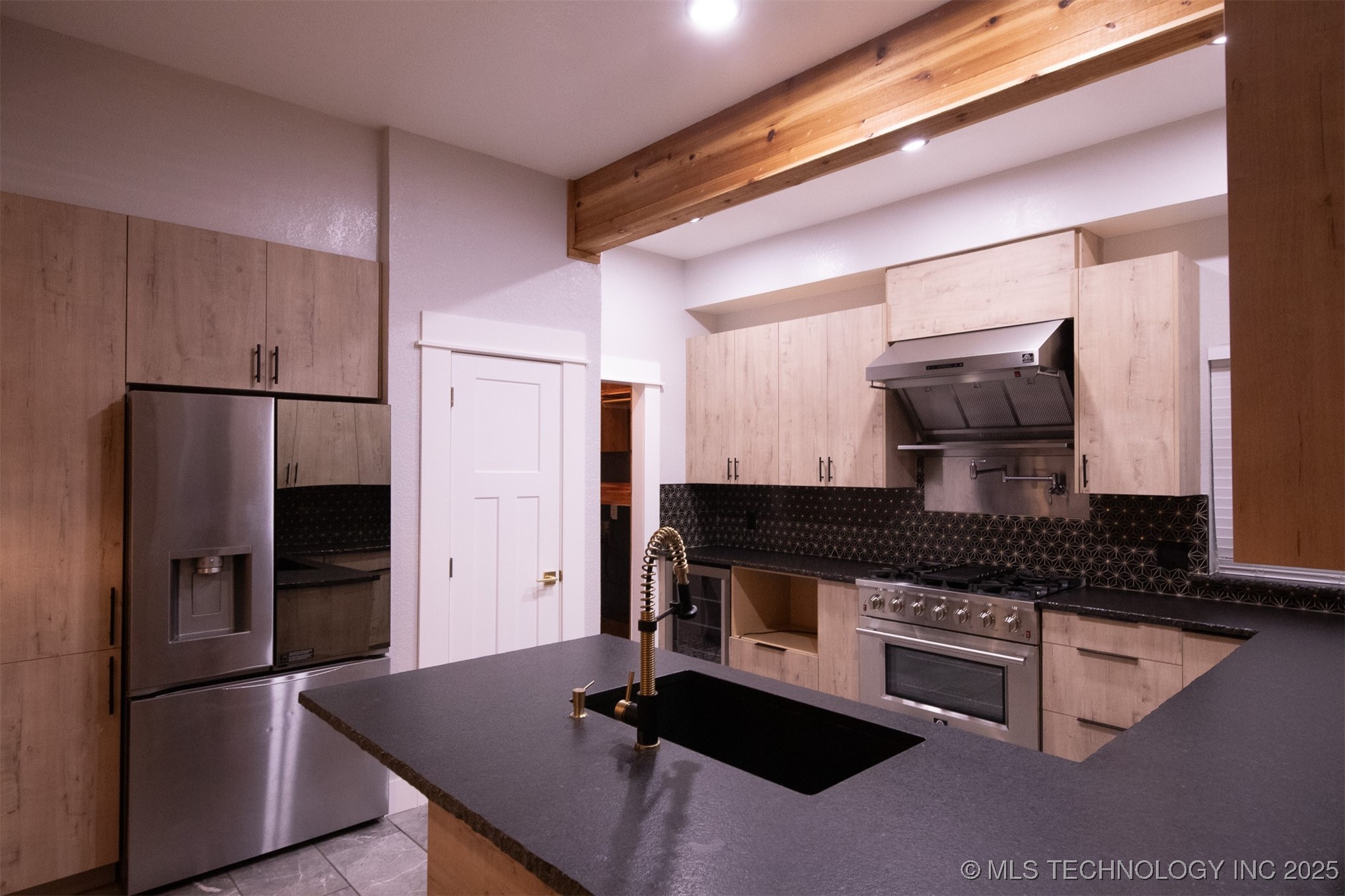 10628 E 100th Street Property Photo 14