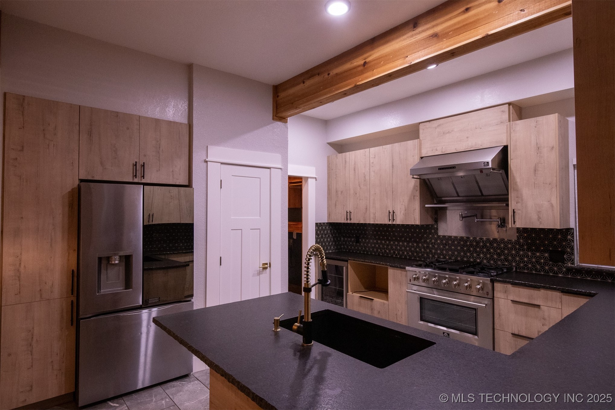 10628 E 100th Street Property Photo 15