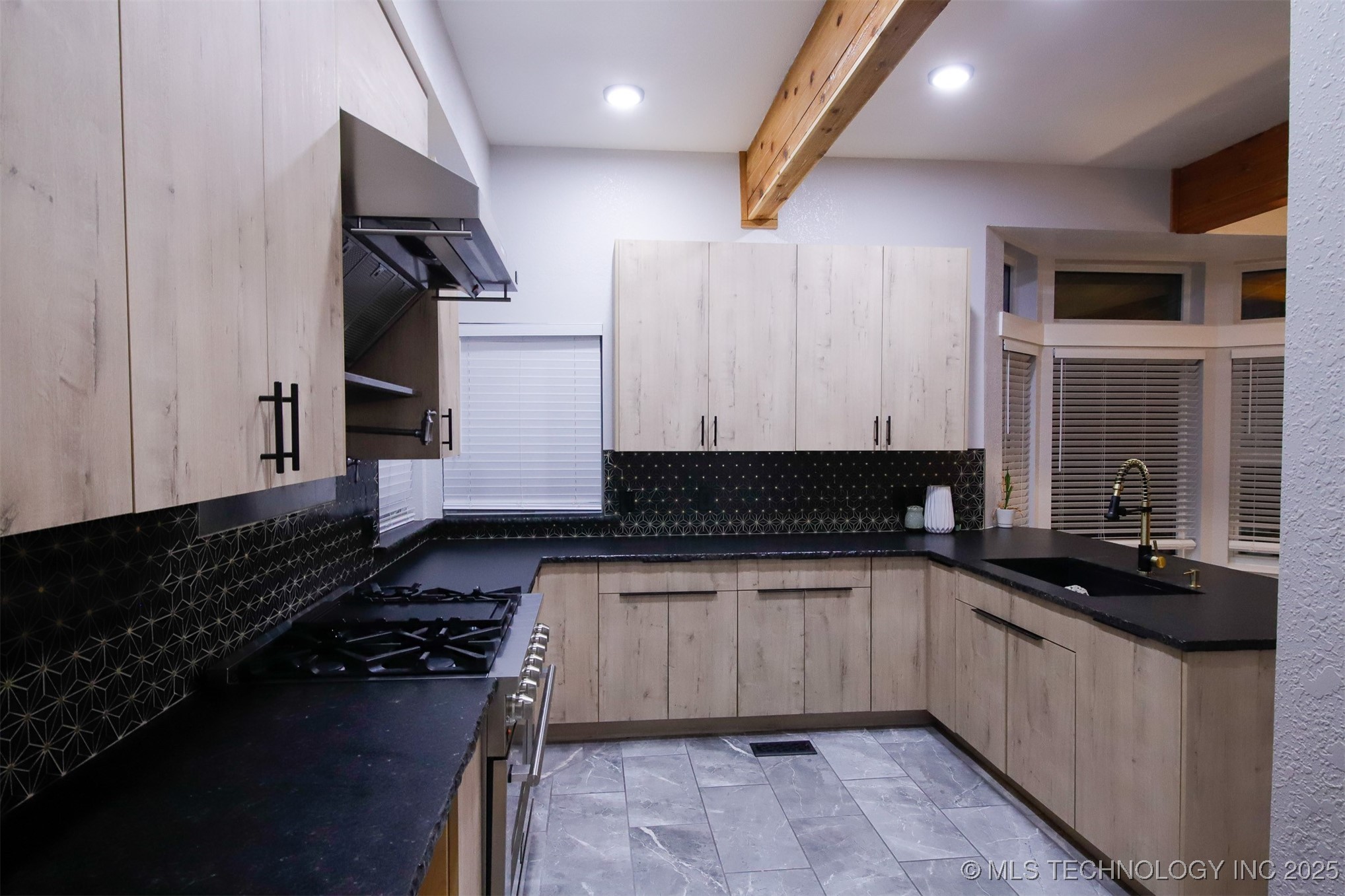 10628 E 100th Street Property Photo 18