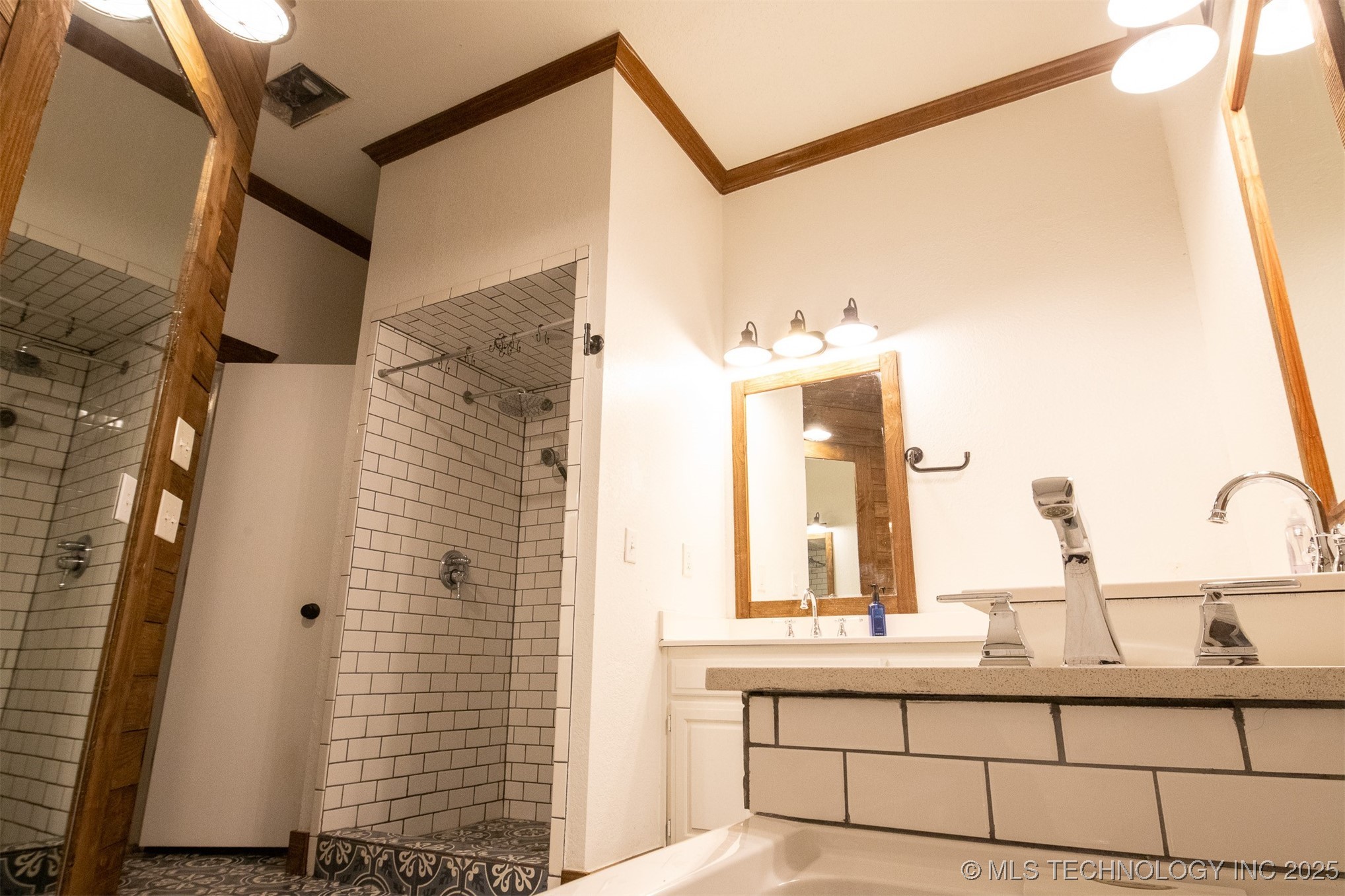 10628 E 100th Street Property Photo 29