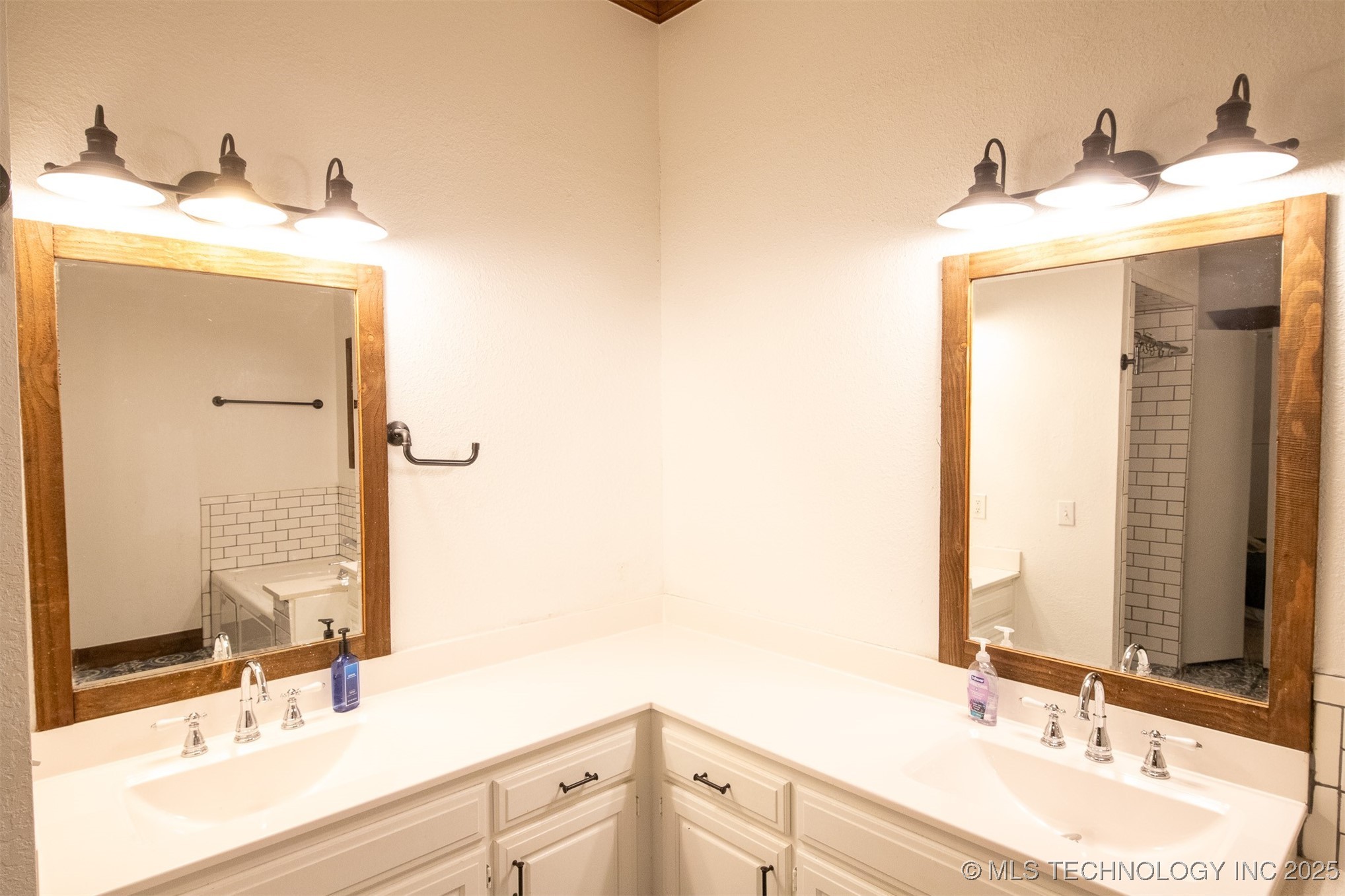 10628 E 100th Street Property Photo 31