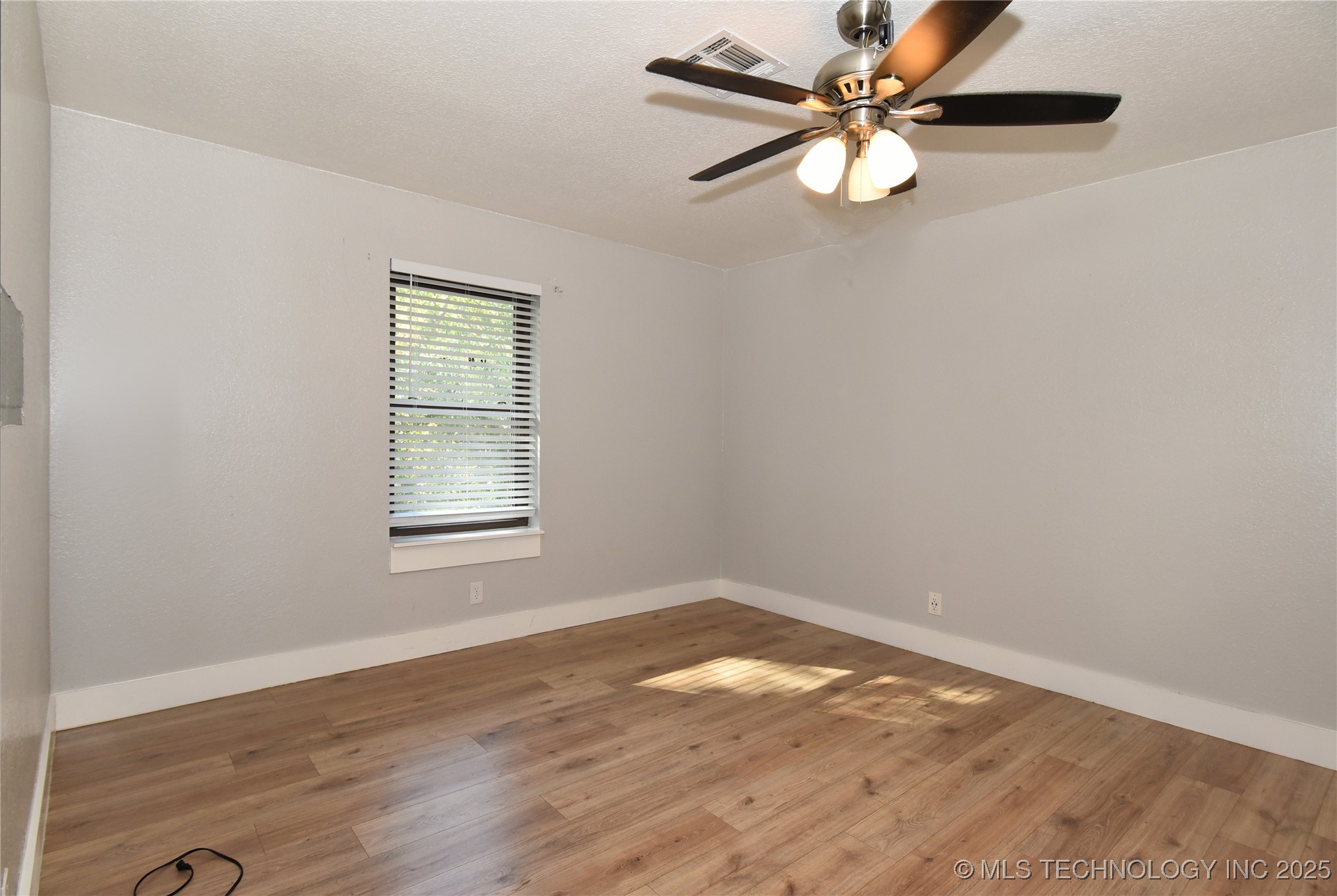 10628 E 100th Street Property Photo 41