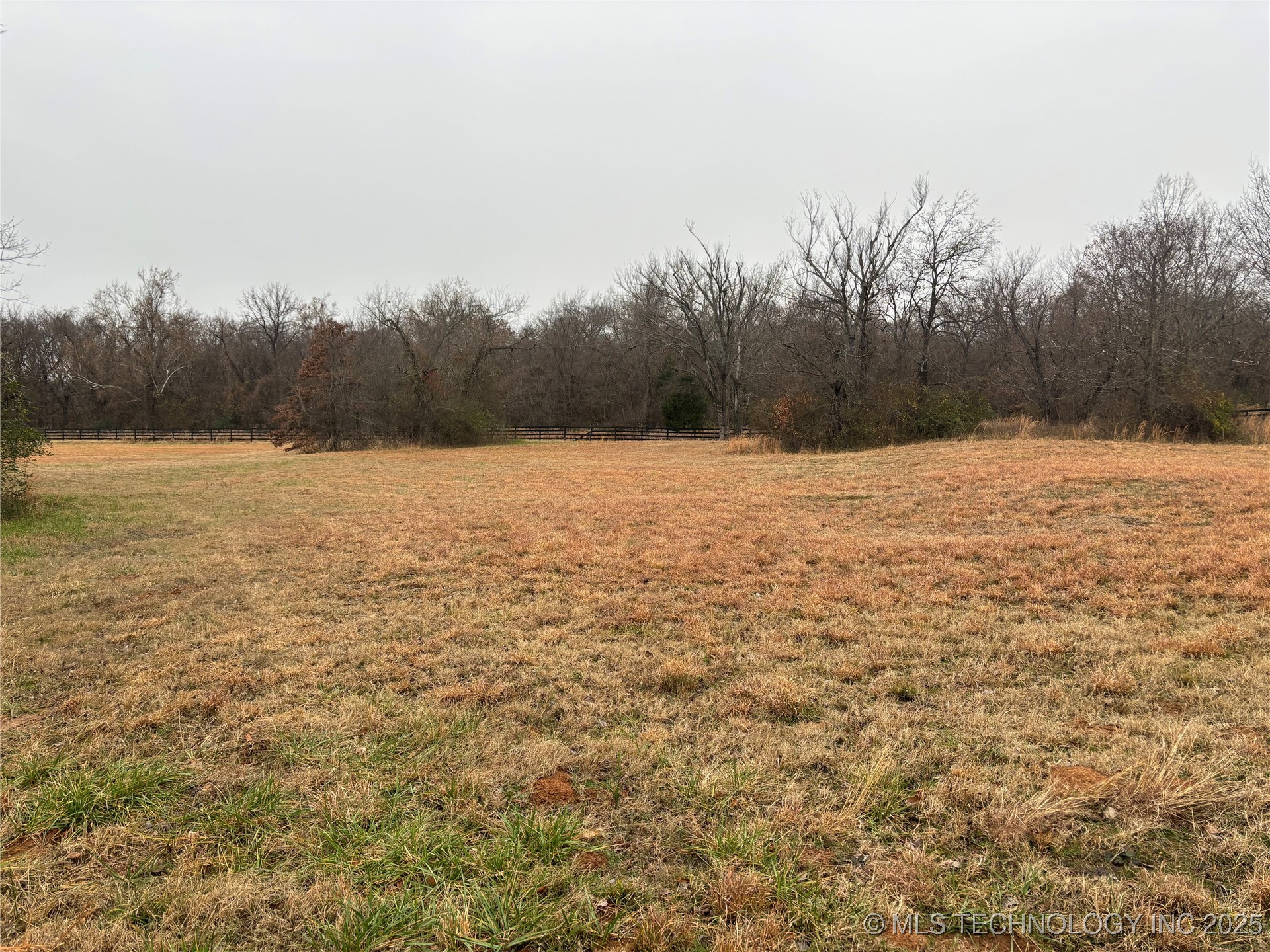 W 32nd Street N Property Photo 1