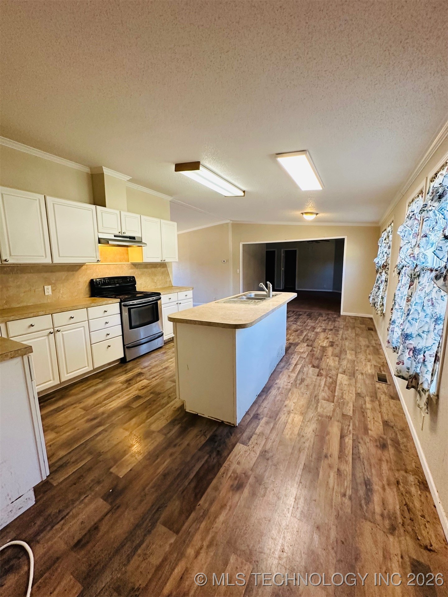 11515 Leavenworth Trail Property Photo 6