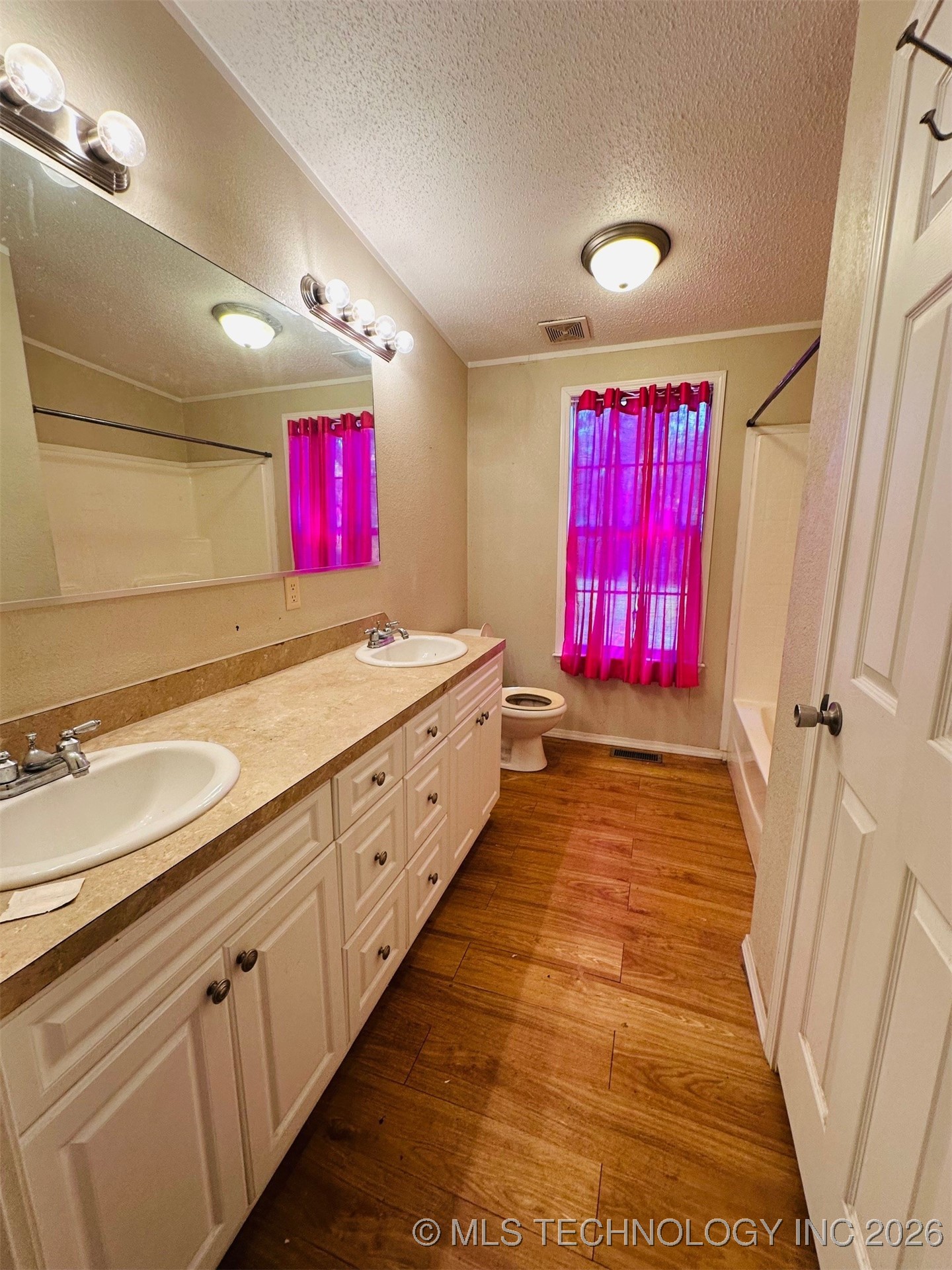 11515 Leavenworth Trail Property Photo 8