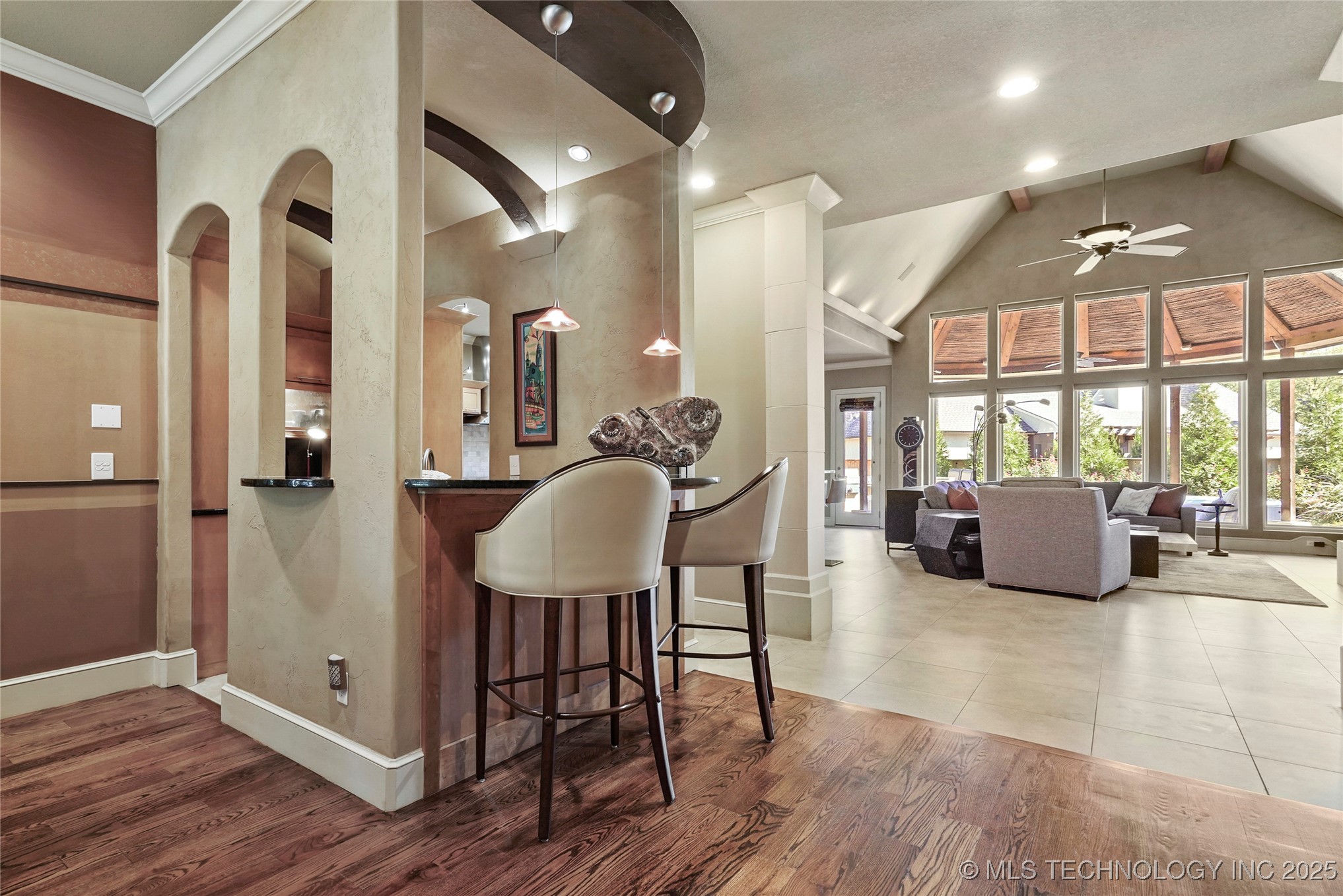 11307 S College Avenue Property Photo 7