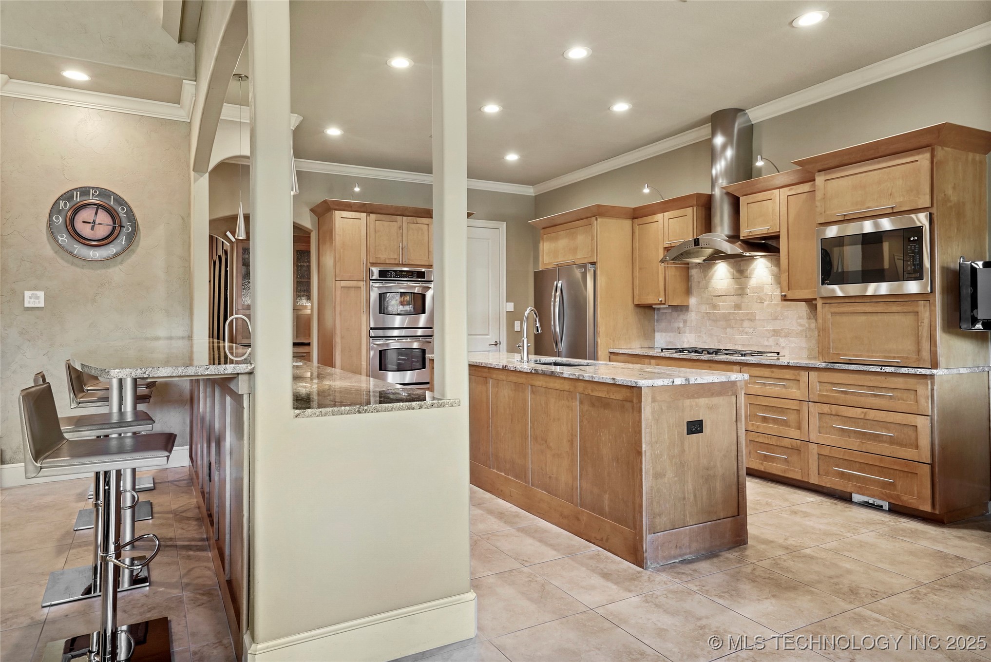 11307 S College Avenue Property Photo 17