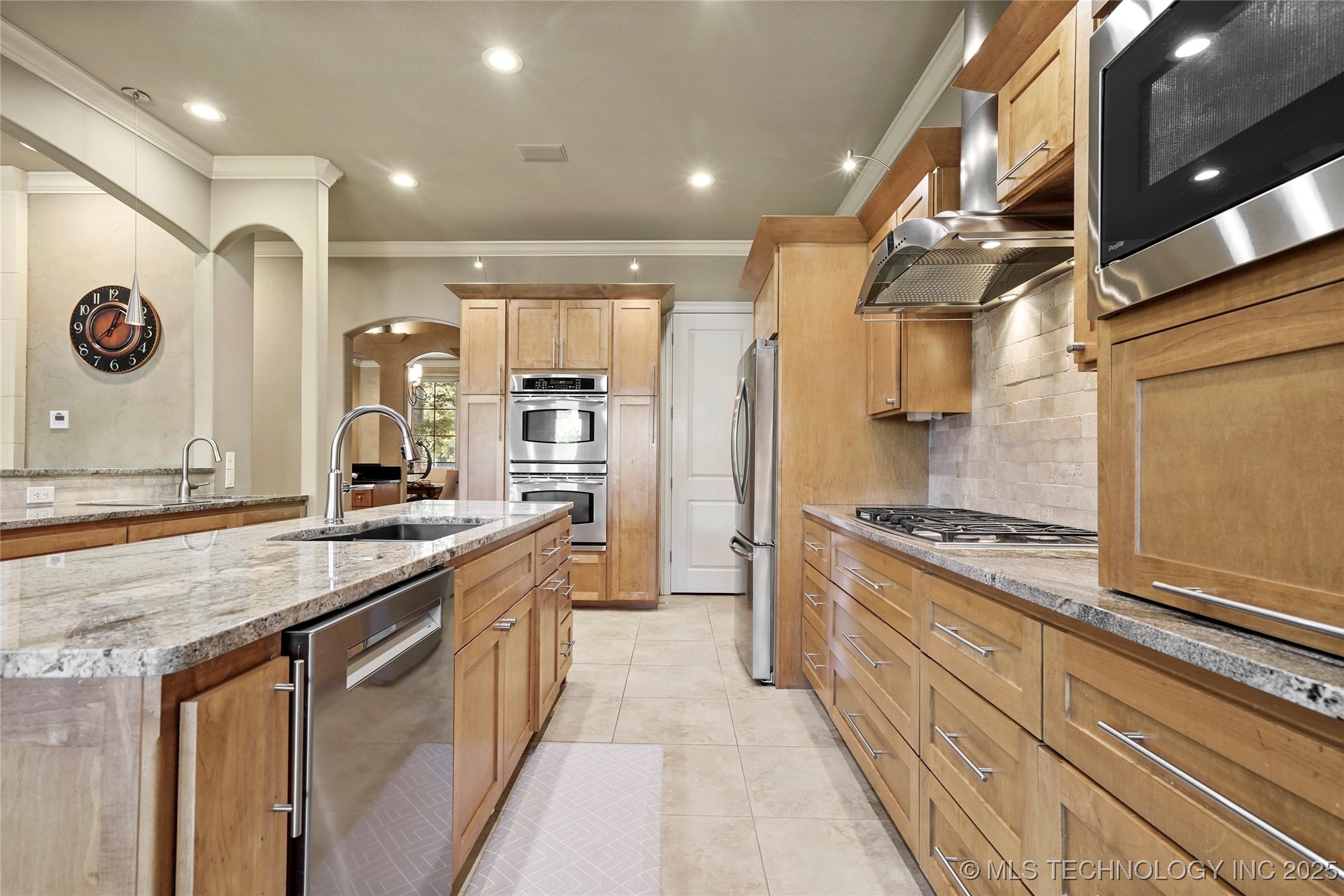 11307 S College Avenue Property Photo 19