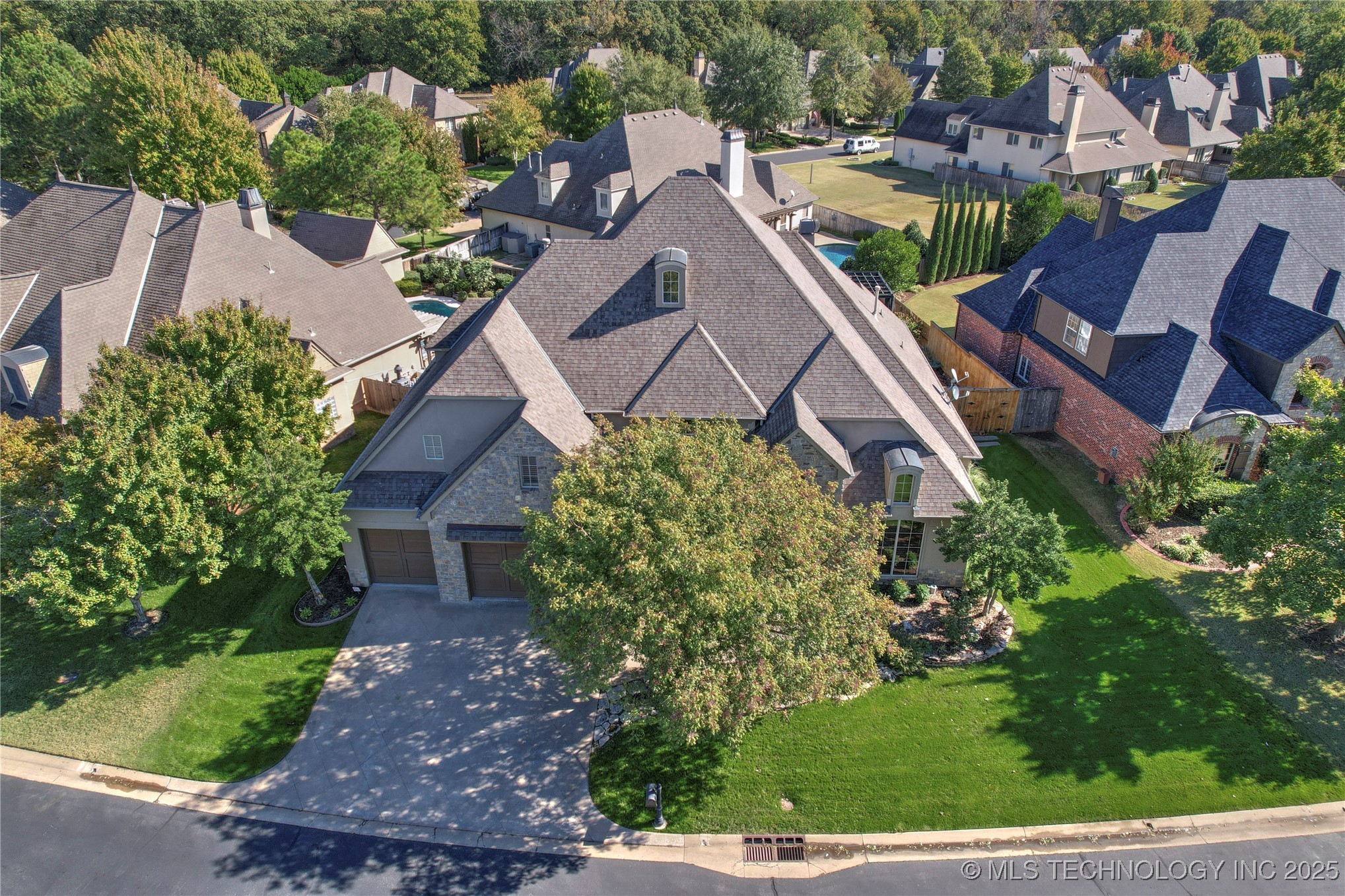 11307 S College Avenue Property Photo 46