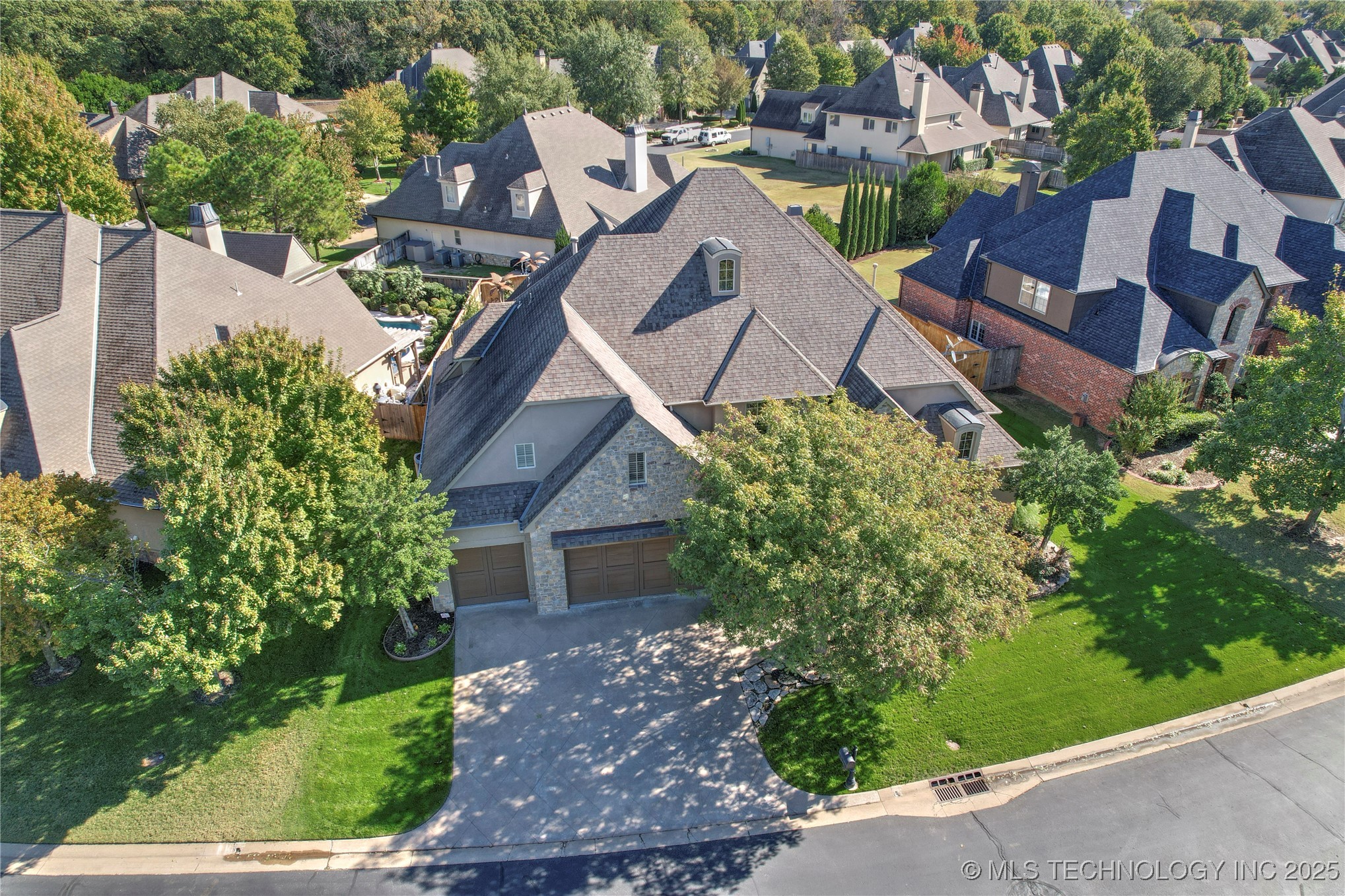 11307 S College Avenue Property Photo 47