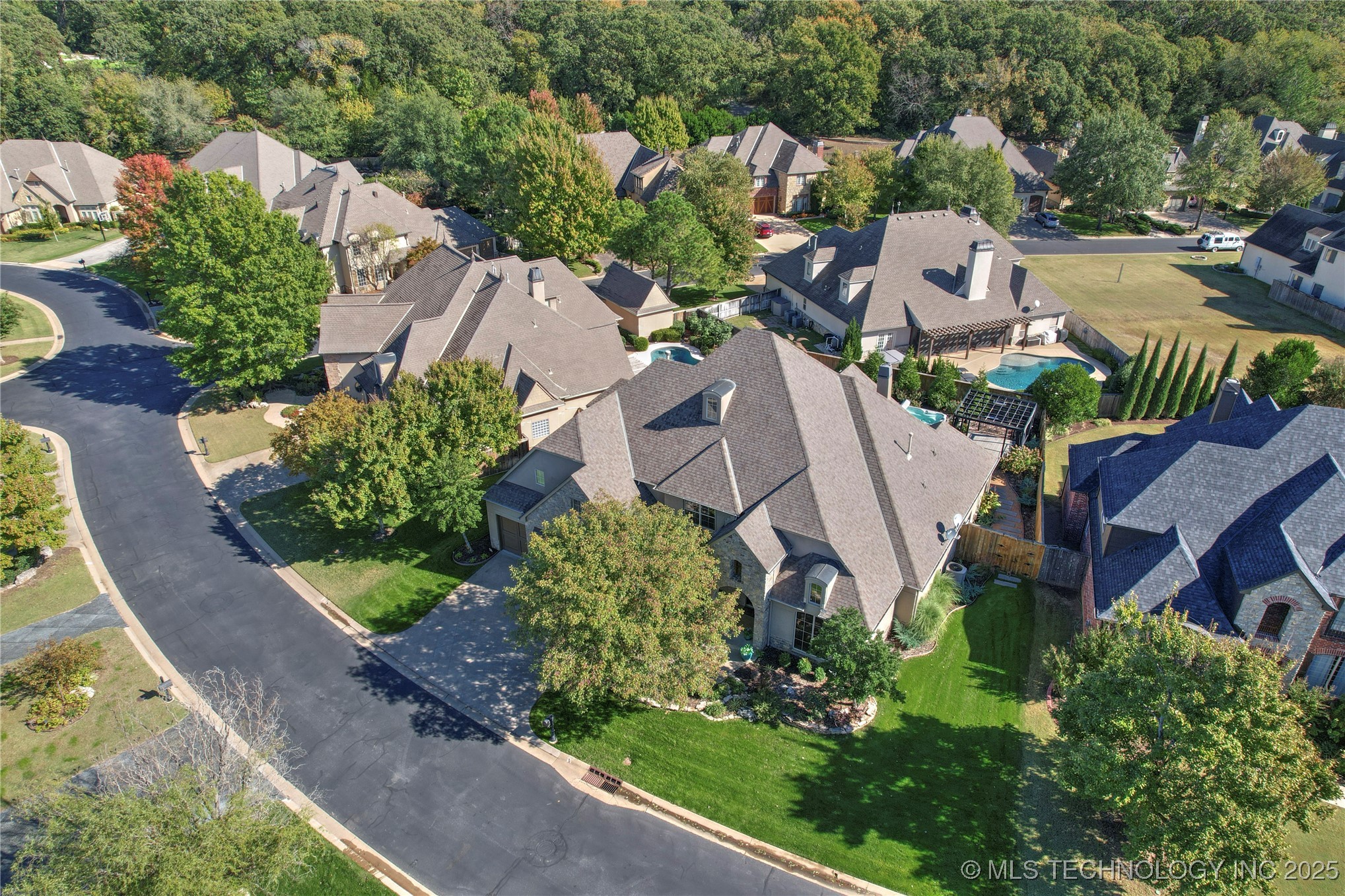 11307 S College Avenue Property Photo 48