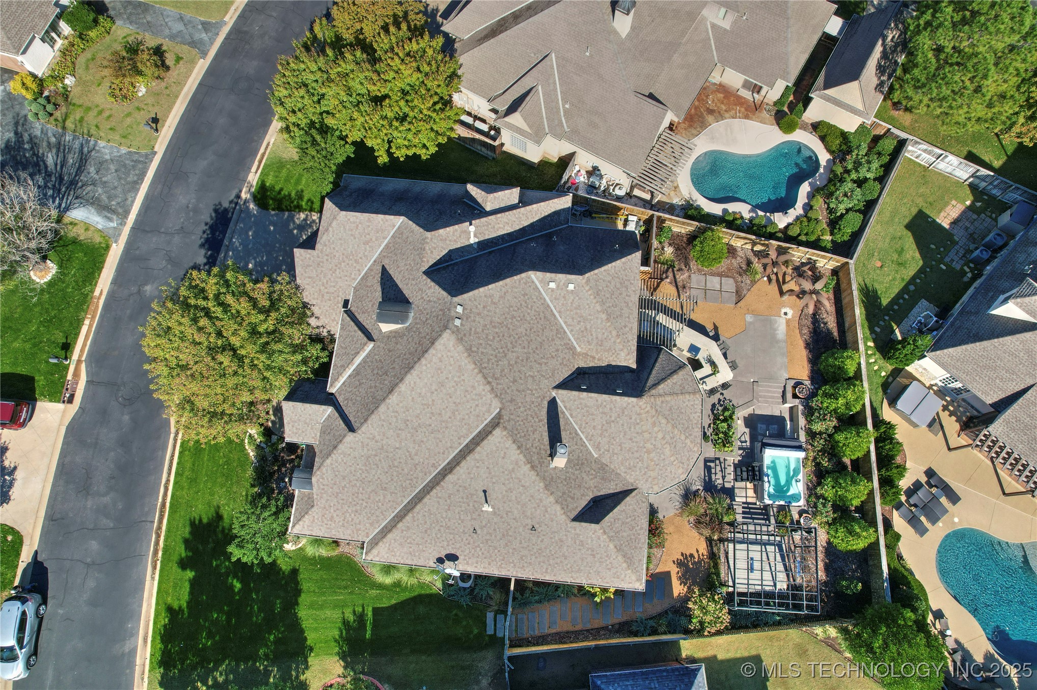 11307 S College Avenue Property Photo 51