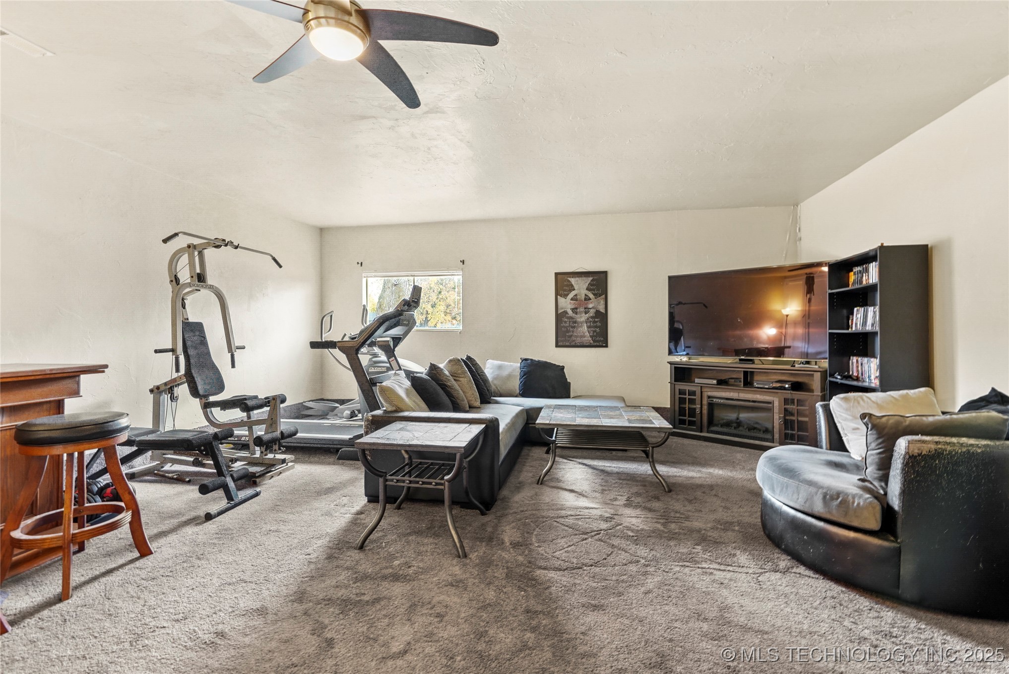 11327 E 63rd Street S Property Photo 10