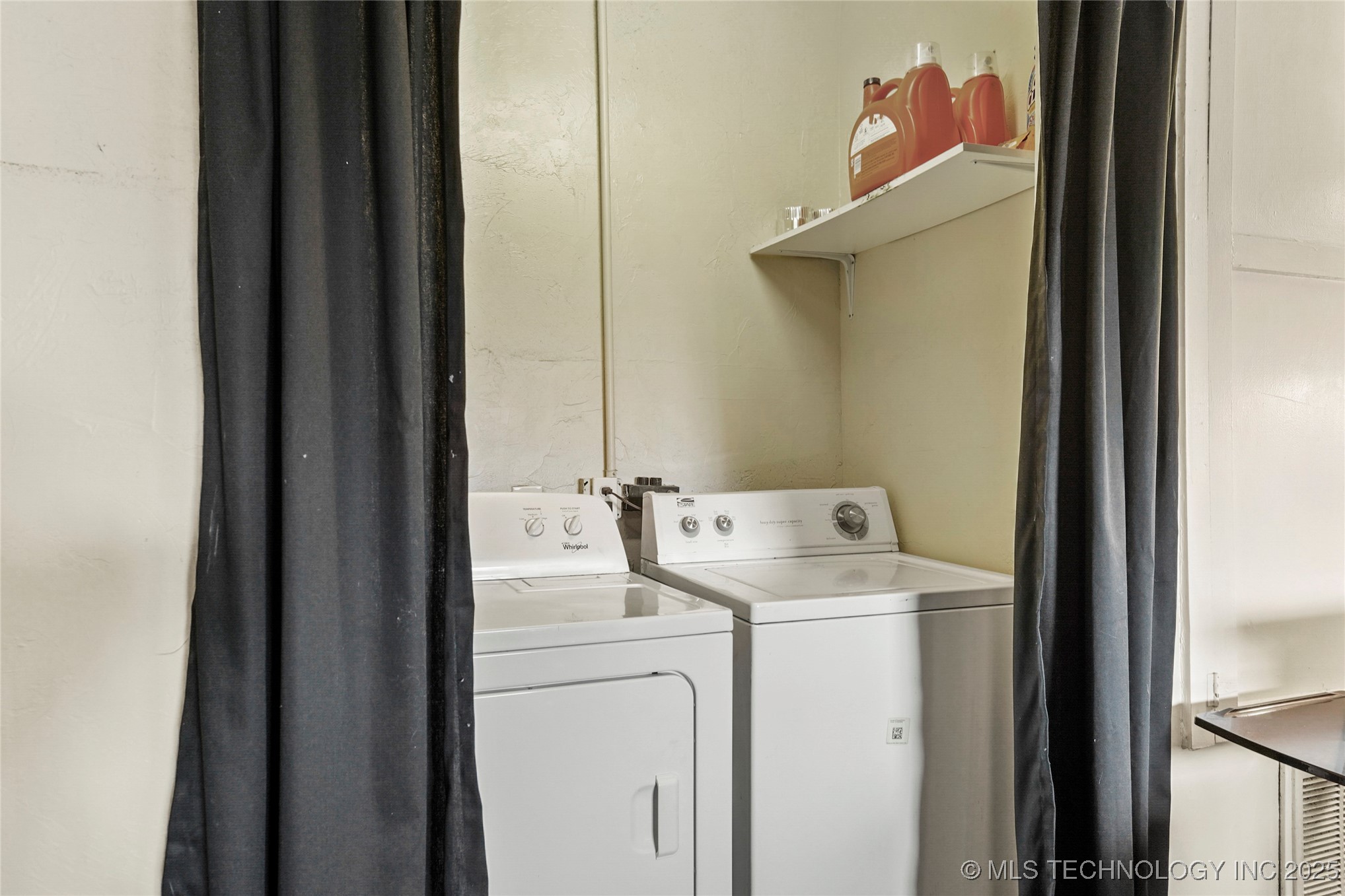 11327 E 63rd Street S Property Photo 13