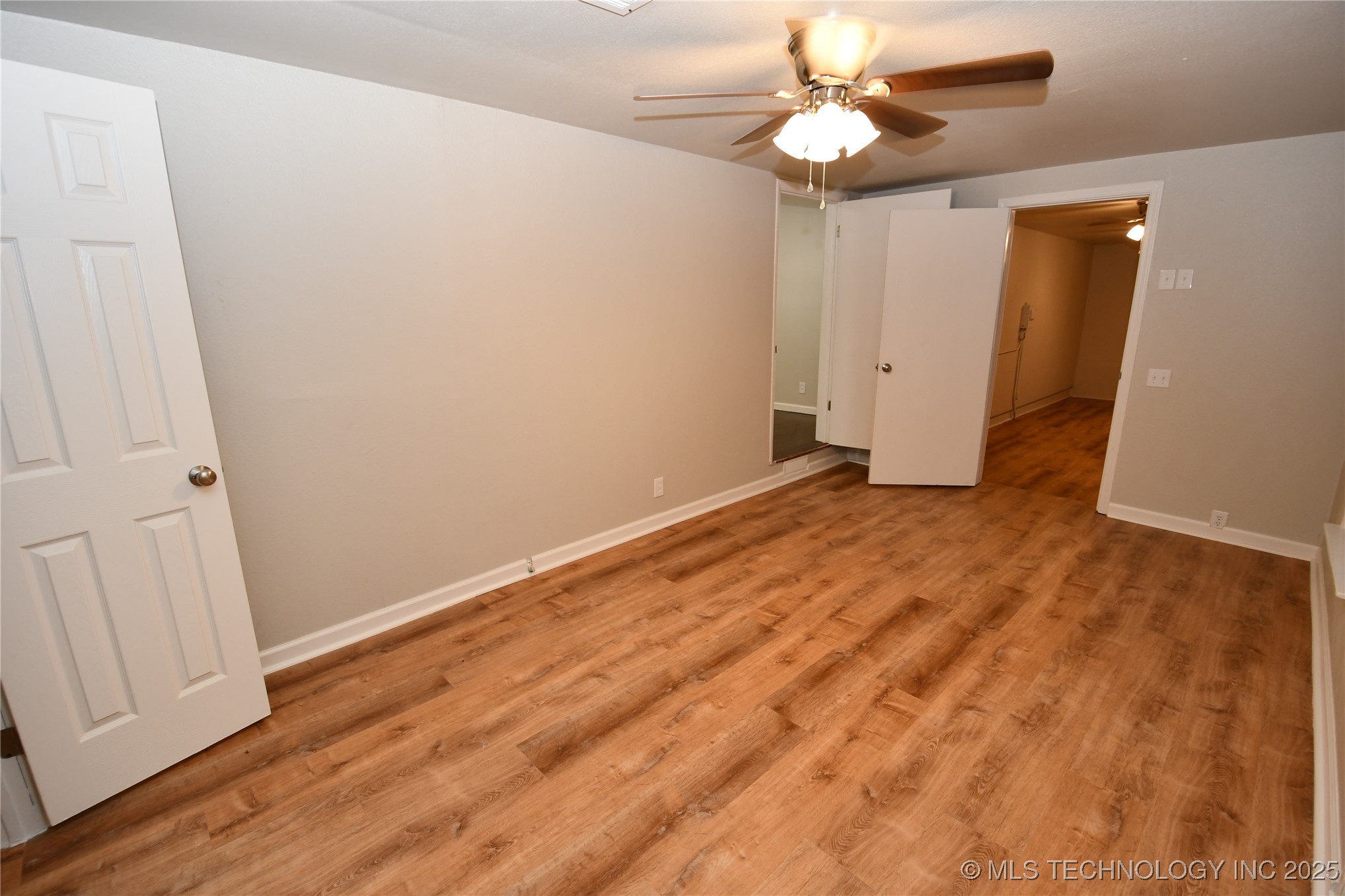 4554 Iroquois Avenue Property Photo 18