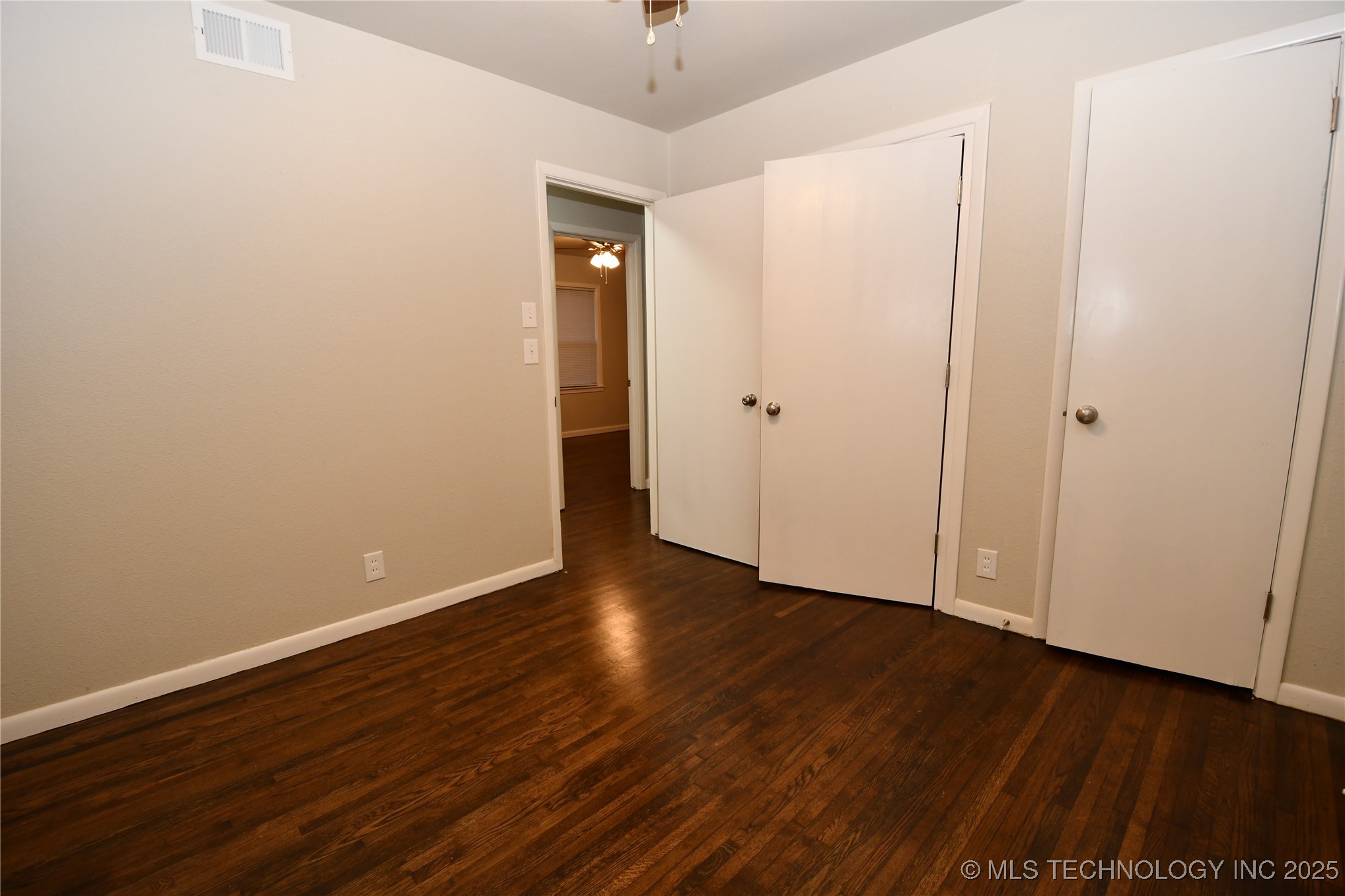 4554 Iroquois Avenue Property Photo 22