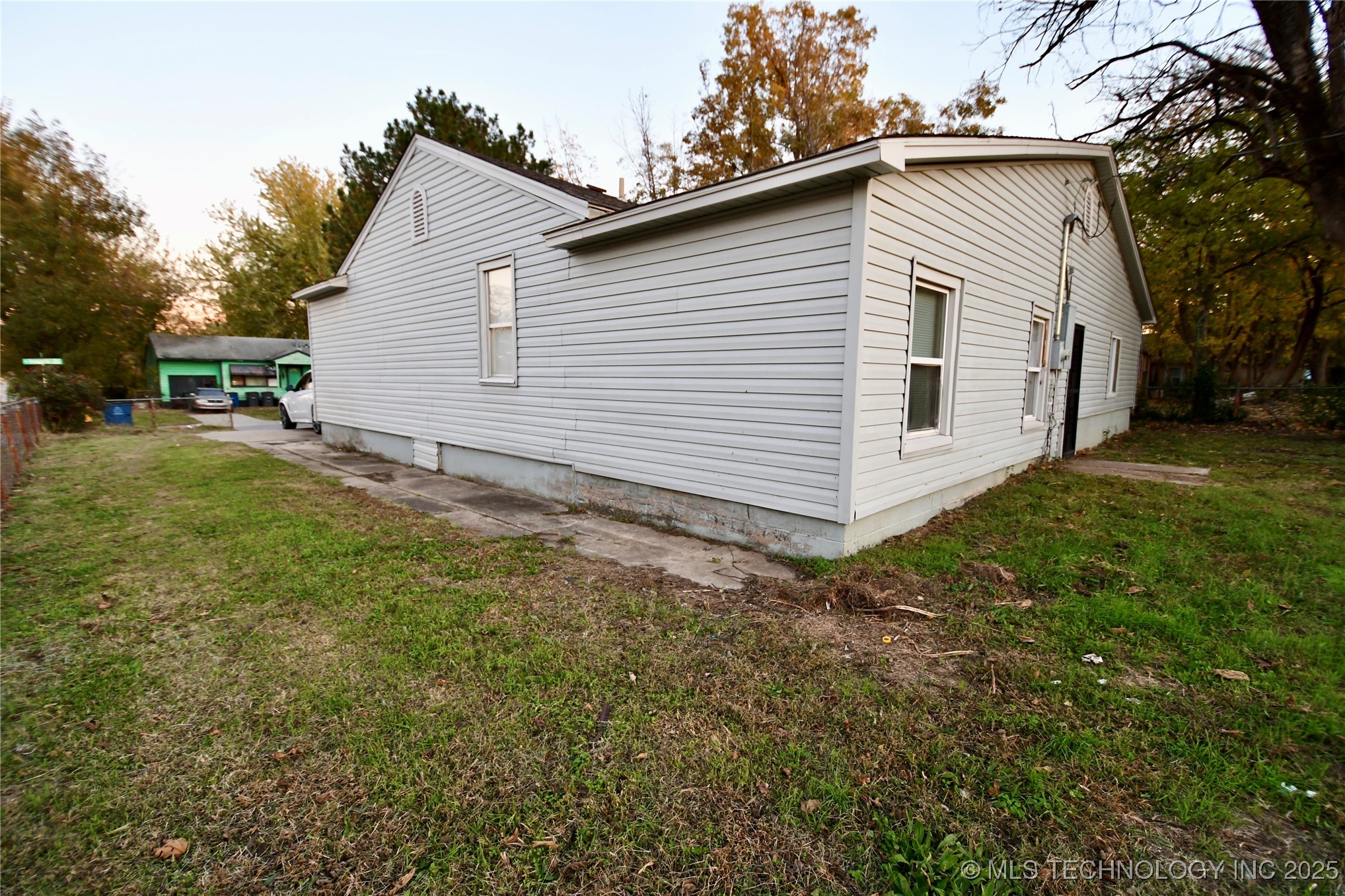 4554 Iroquois Avenue Property Photo 29