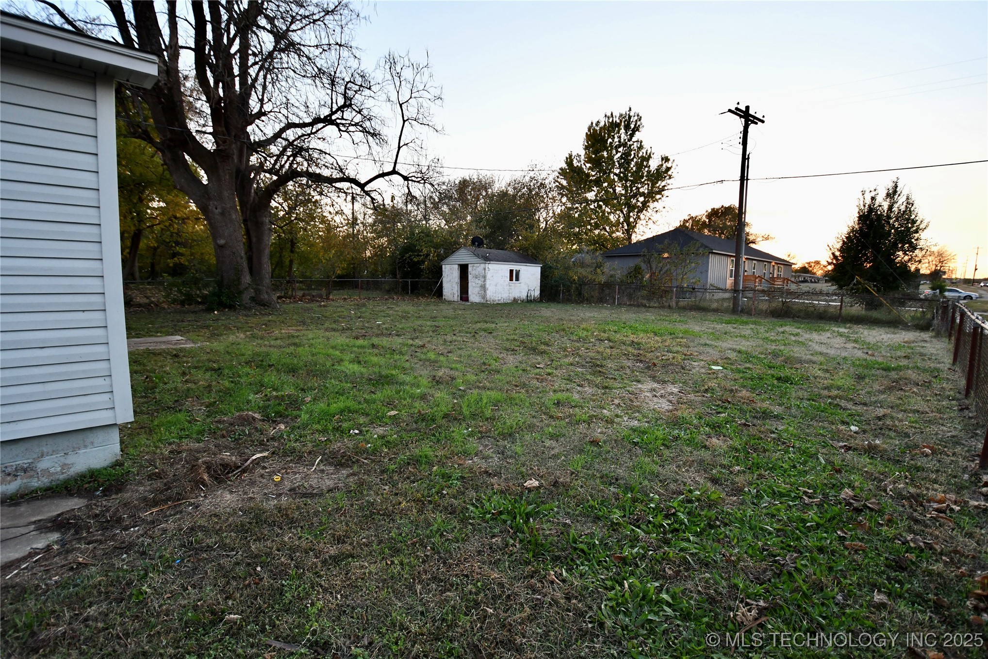 4554 Iroquois Avenue Property Photo 30