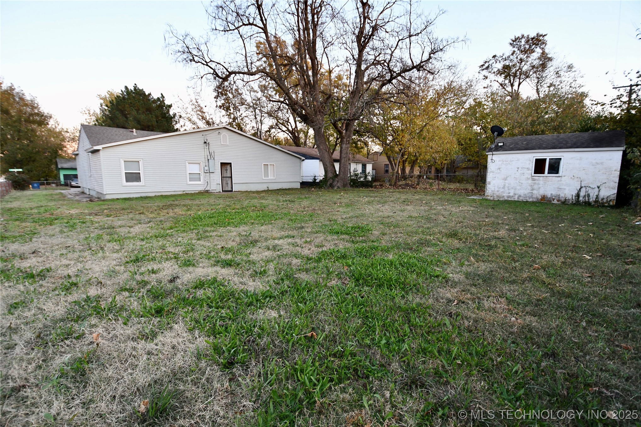 4554 Iroquois Avenue Property Photo 31