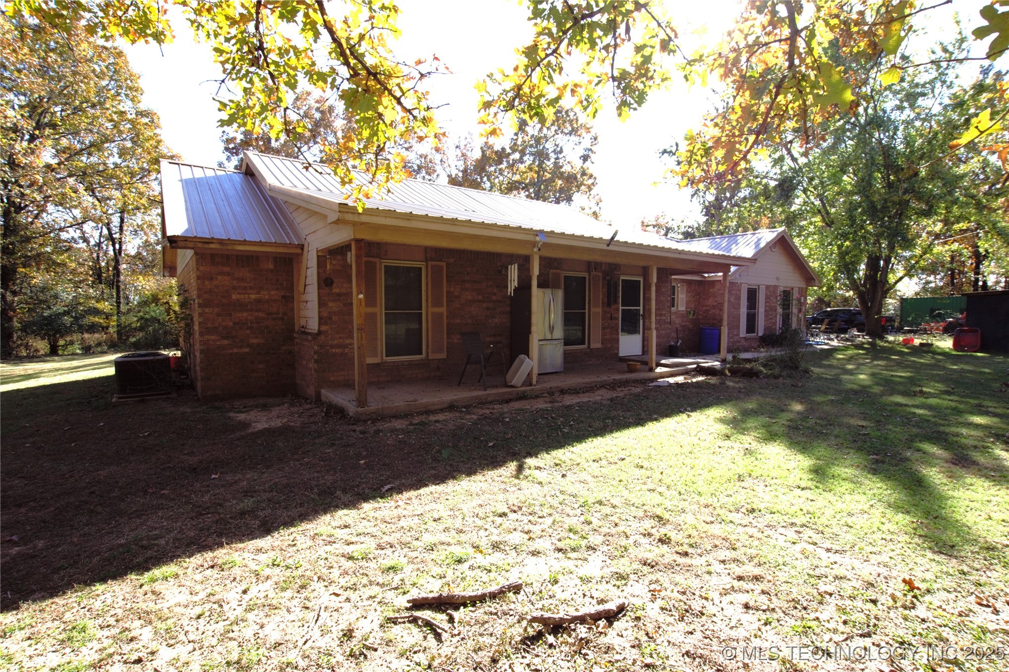 453725 E 1000 Road Property Photo 1