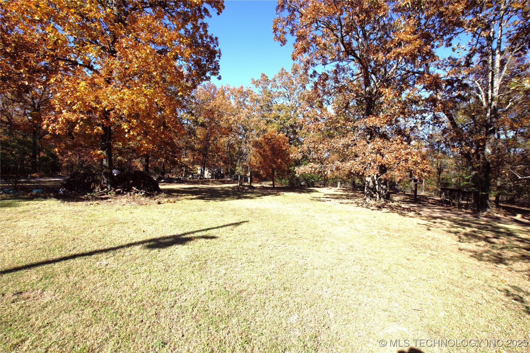 453725 E 1000 Drive Property Photo 5