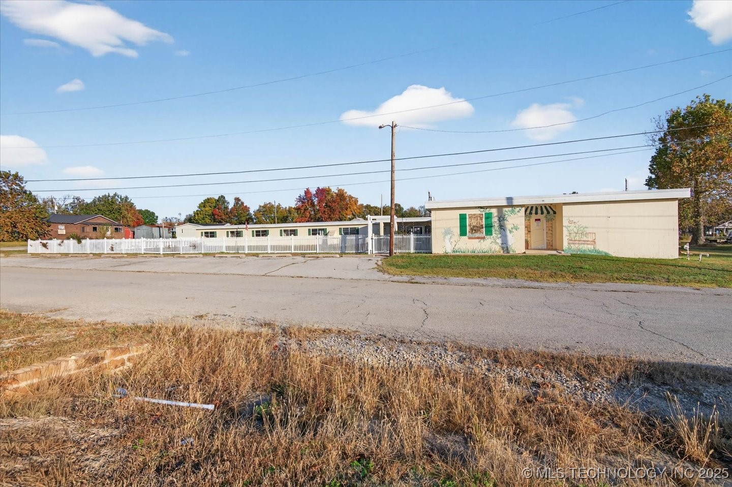 411 S 4th Street Property Photo 9