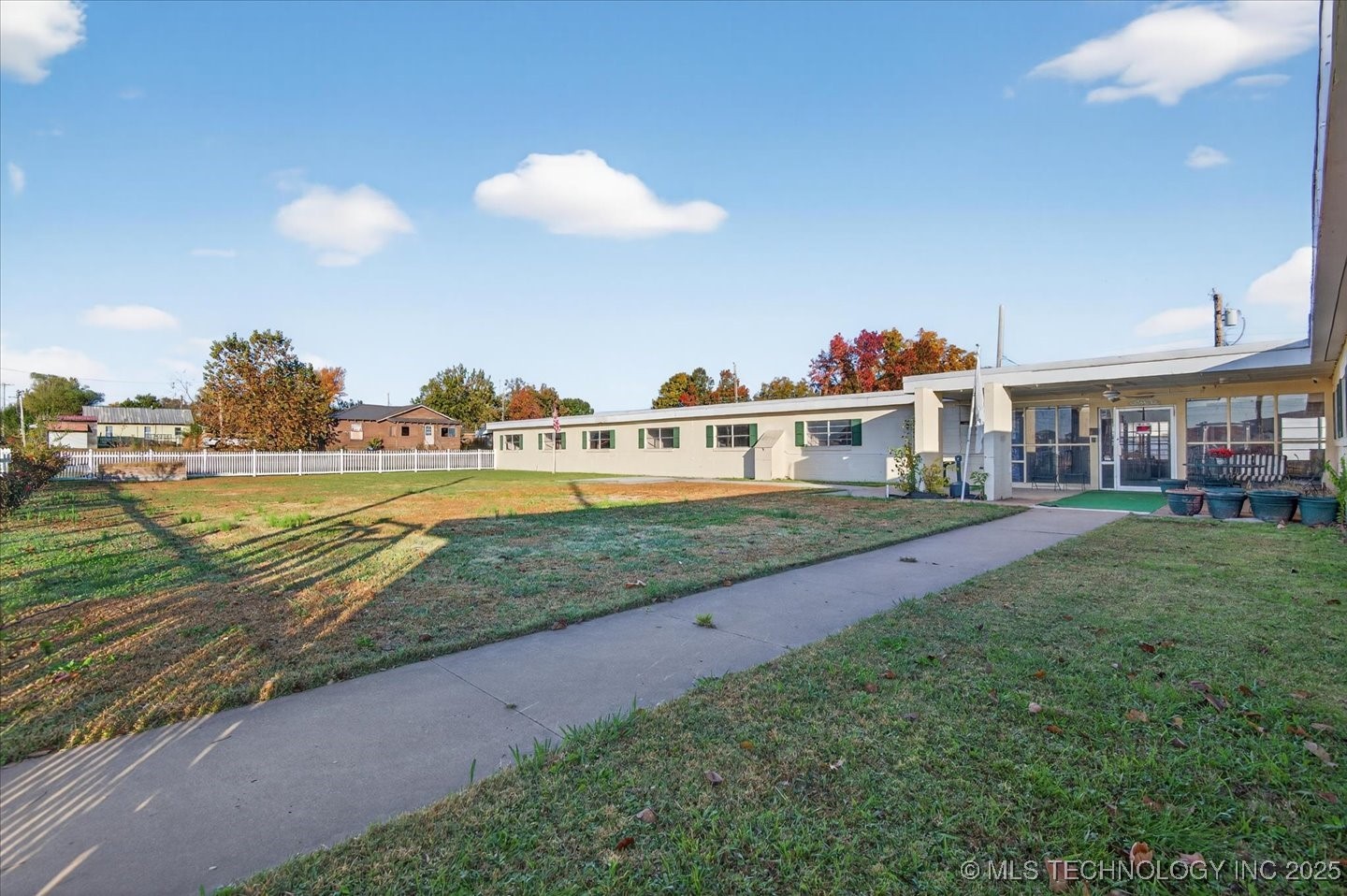 411 S 4th Street Property Photo 10