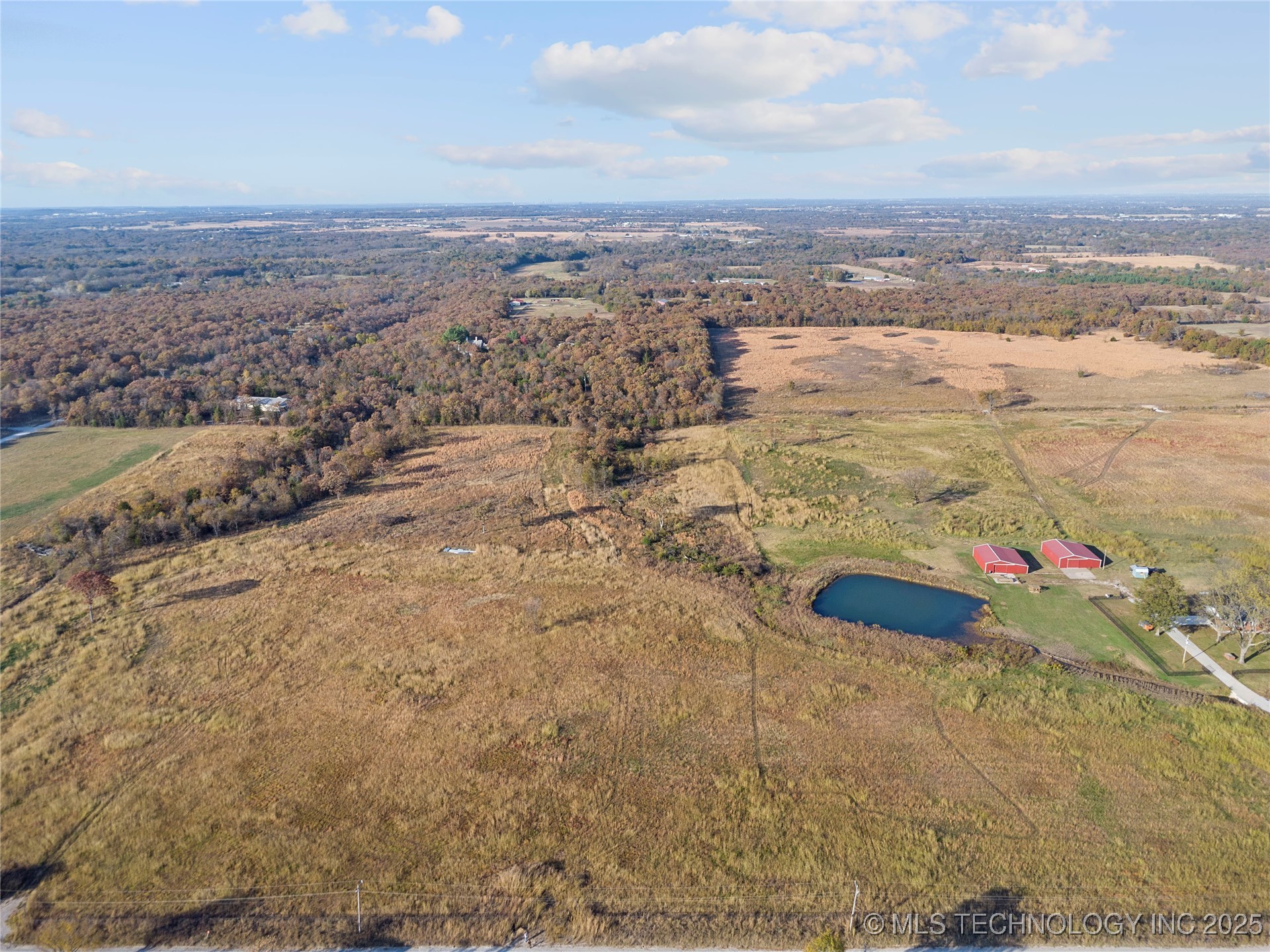 14221 Creager Road Property Photo 5
