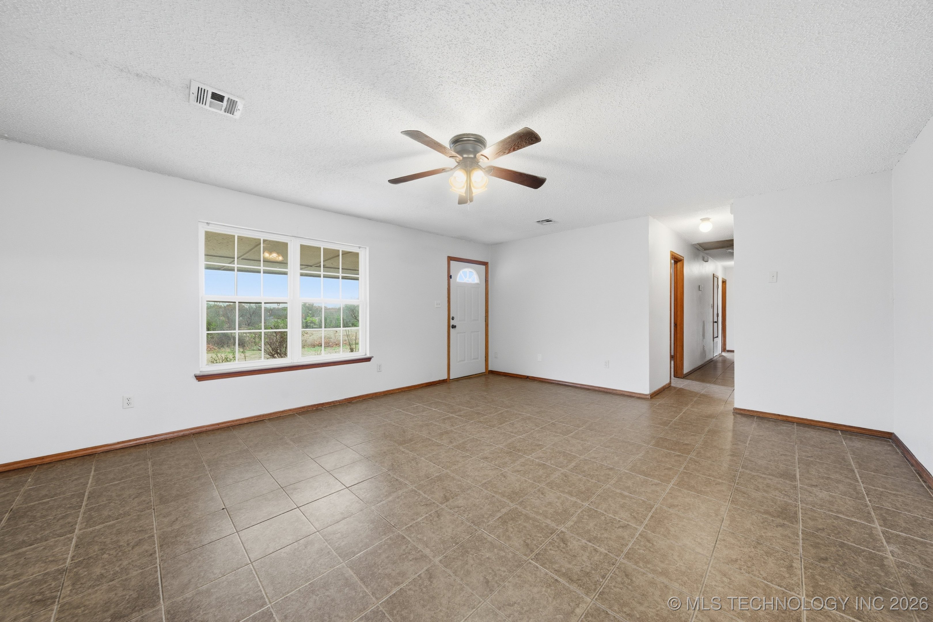 17200 S 255 Road Property Photo 7