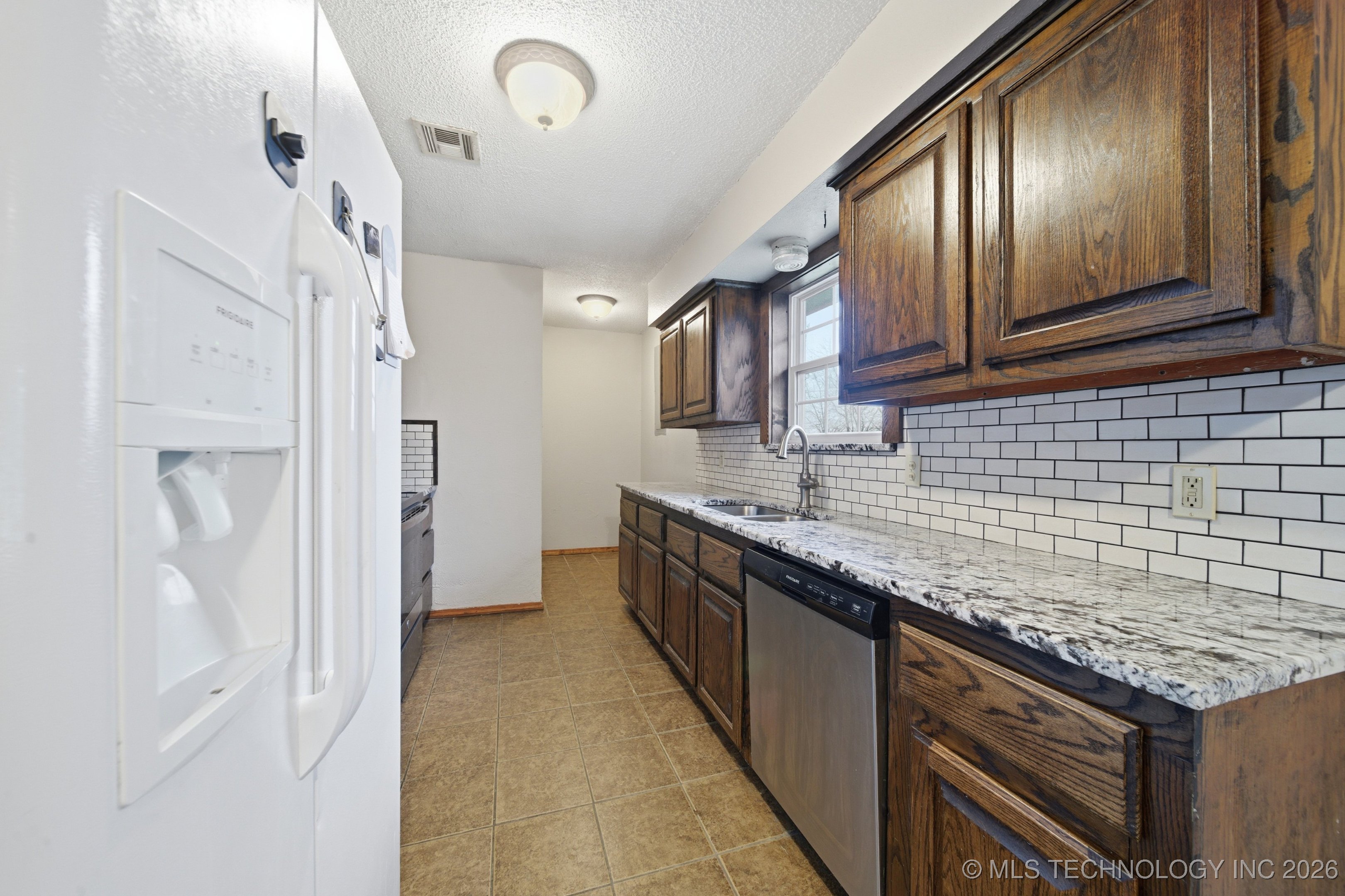 17200 S 255 Road Property Photo 10