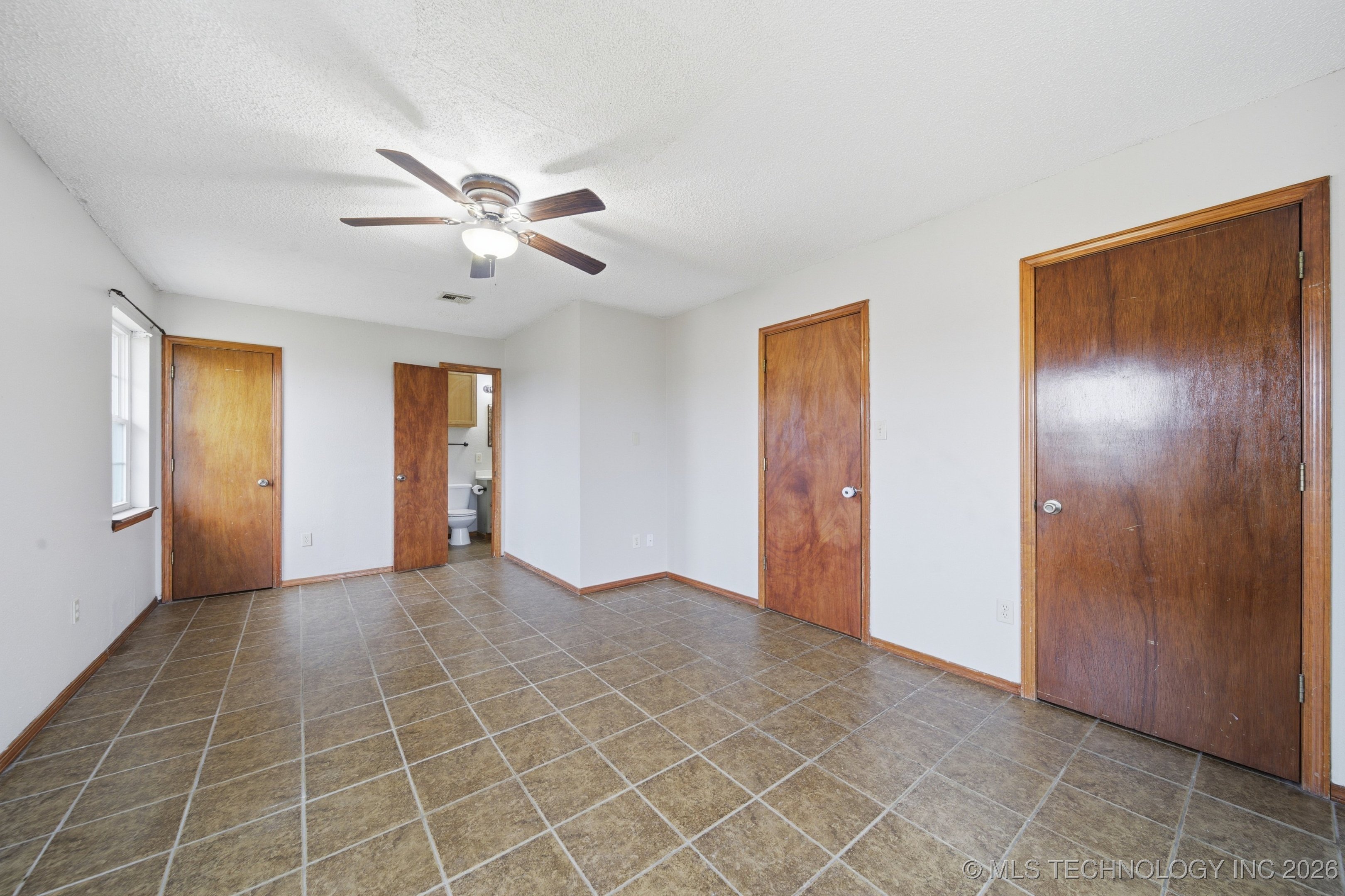 17200 S 255 Road Property Photo 15
