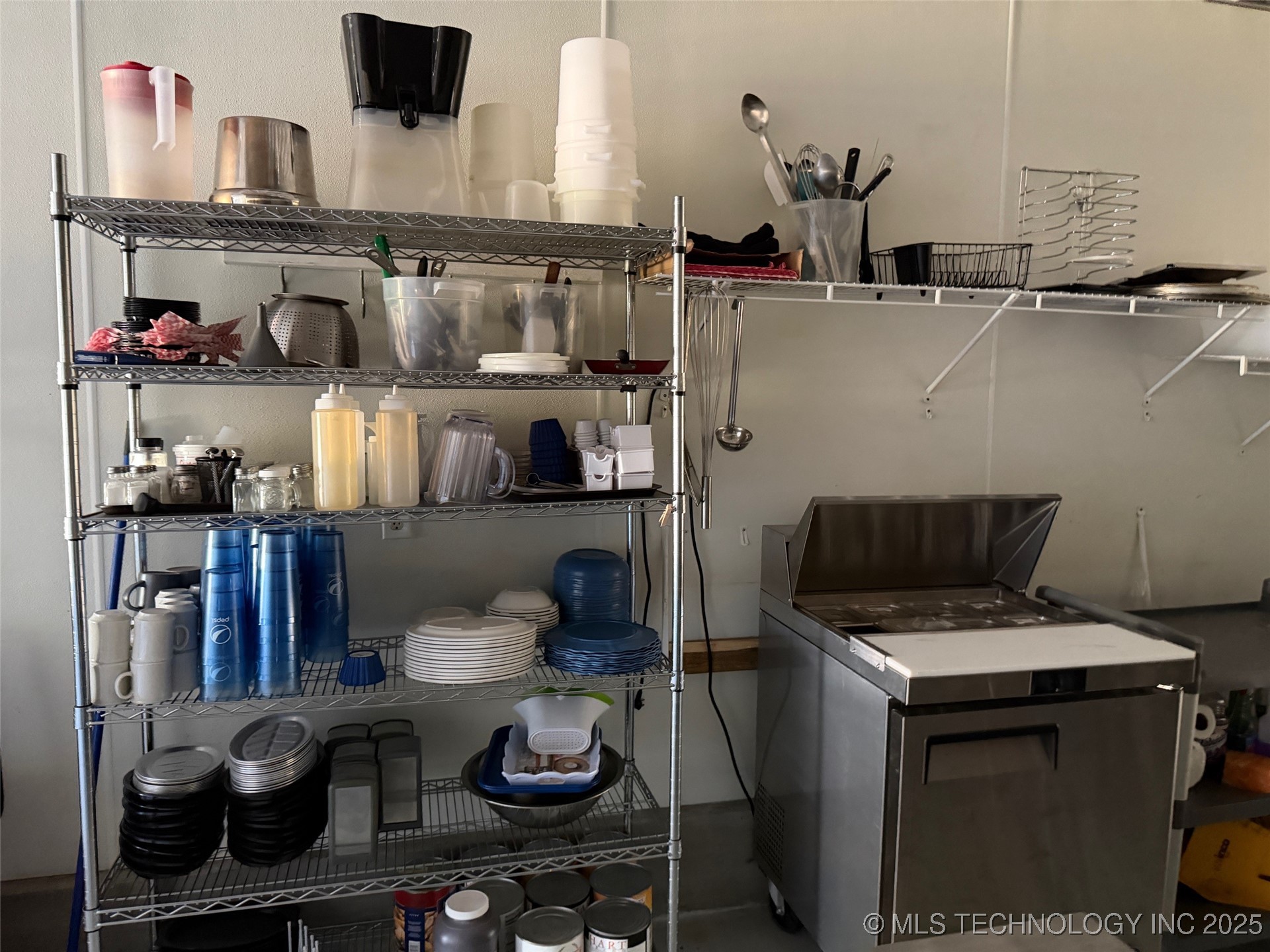 305 W Main Street Property Photo 18