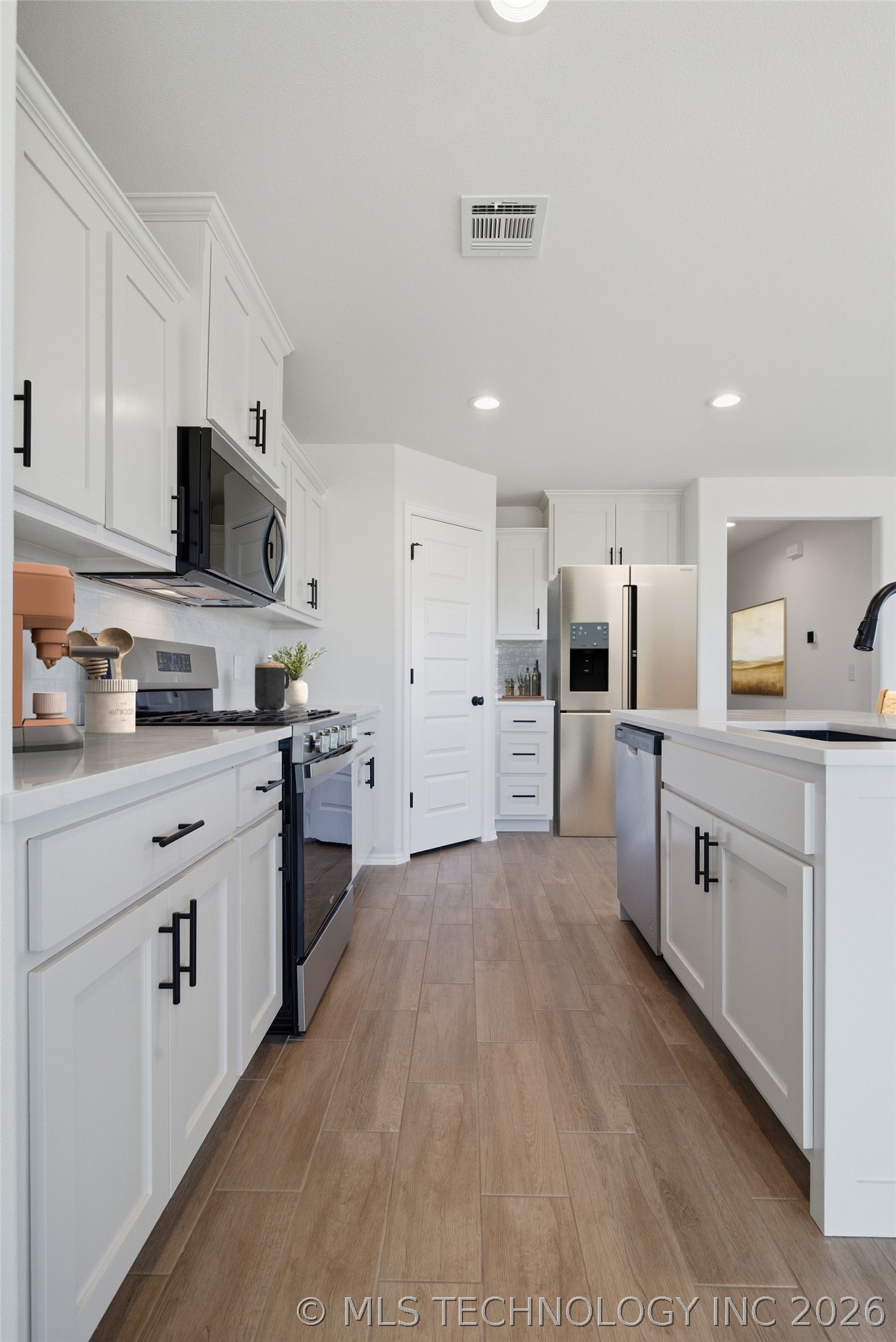 12513 N 134 Avenue Property Photo 17