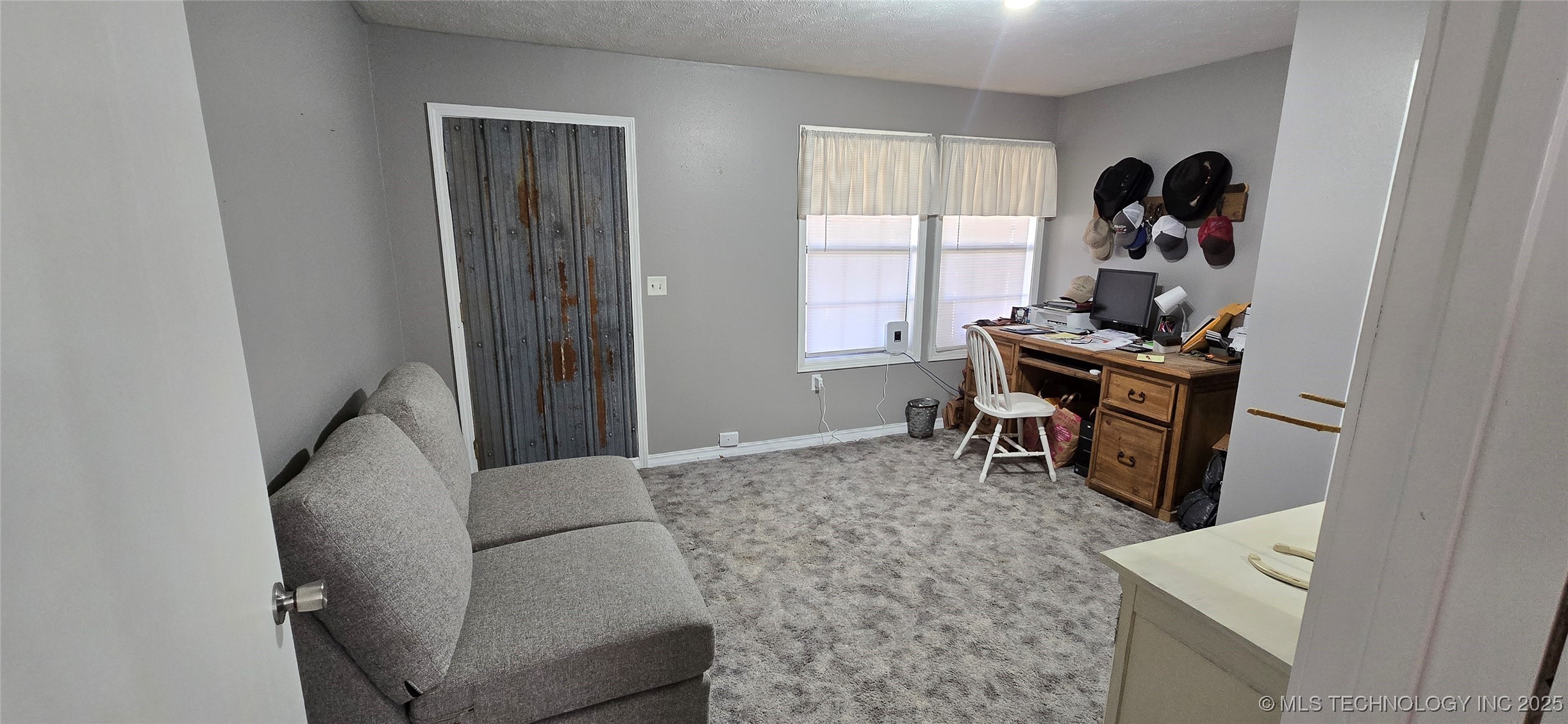 811 E 57th Road Property Photo 15