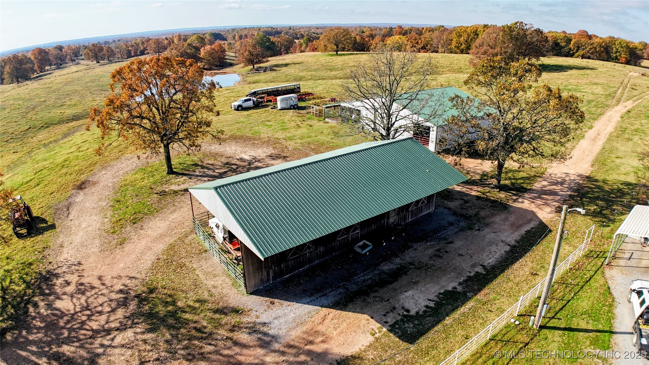 811 E 57th Road Property Photo 35