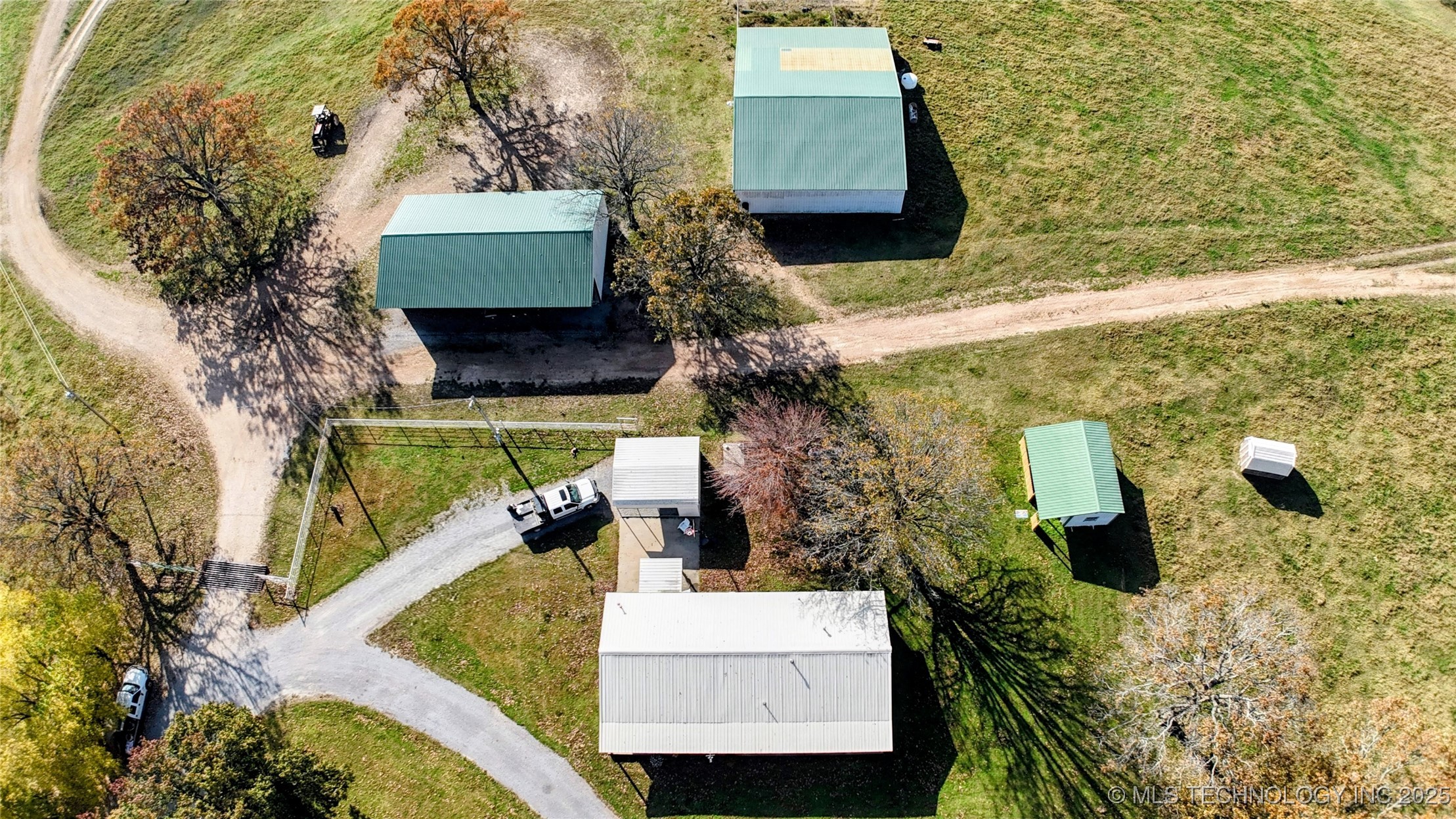 811 E 57th Road Property Photo 38