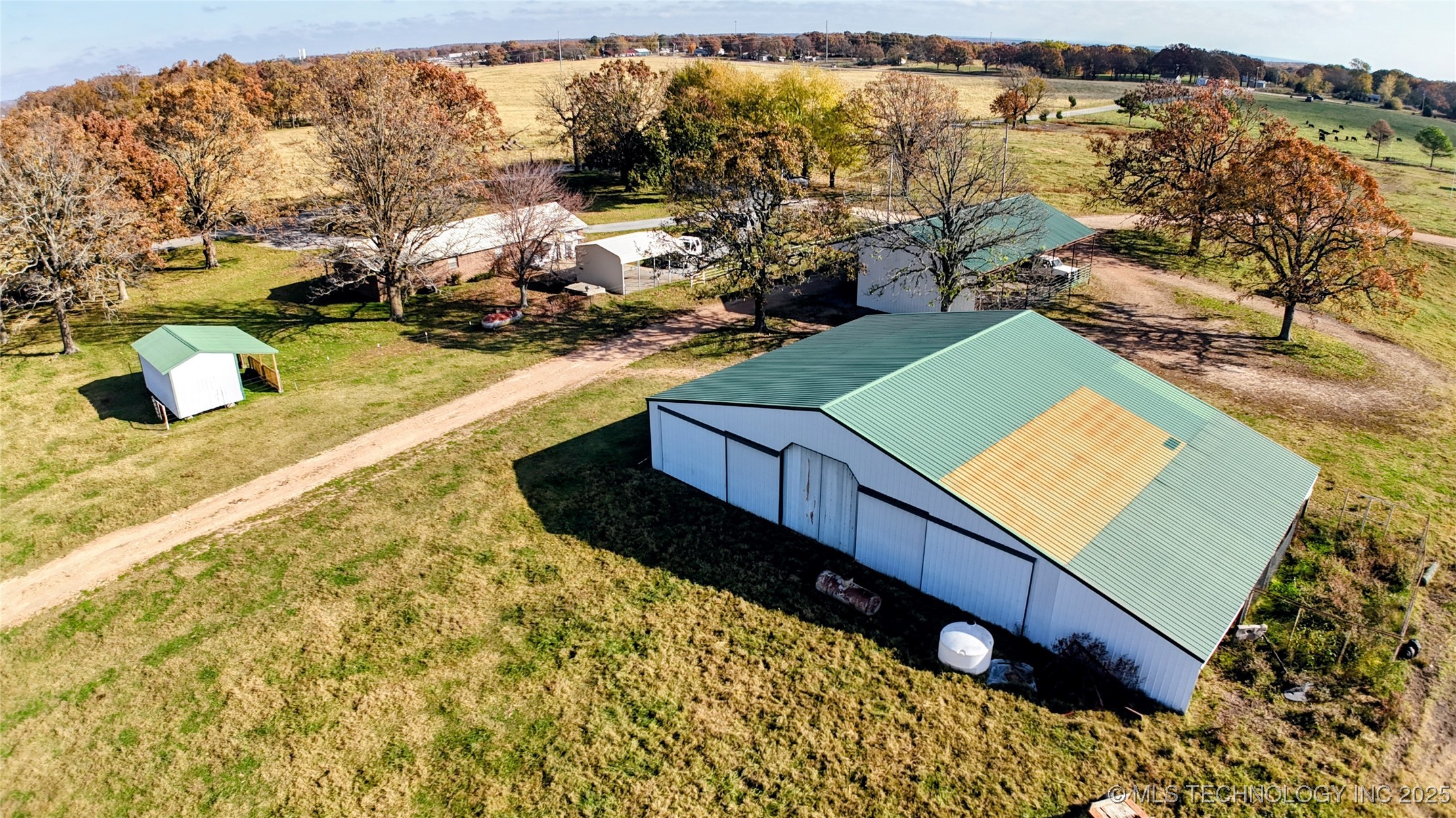 811 E 57th Road Property Photo 39