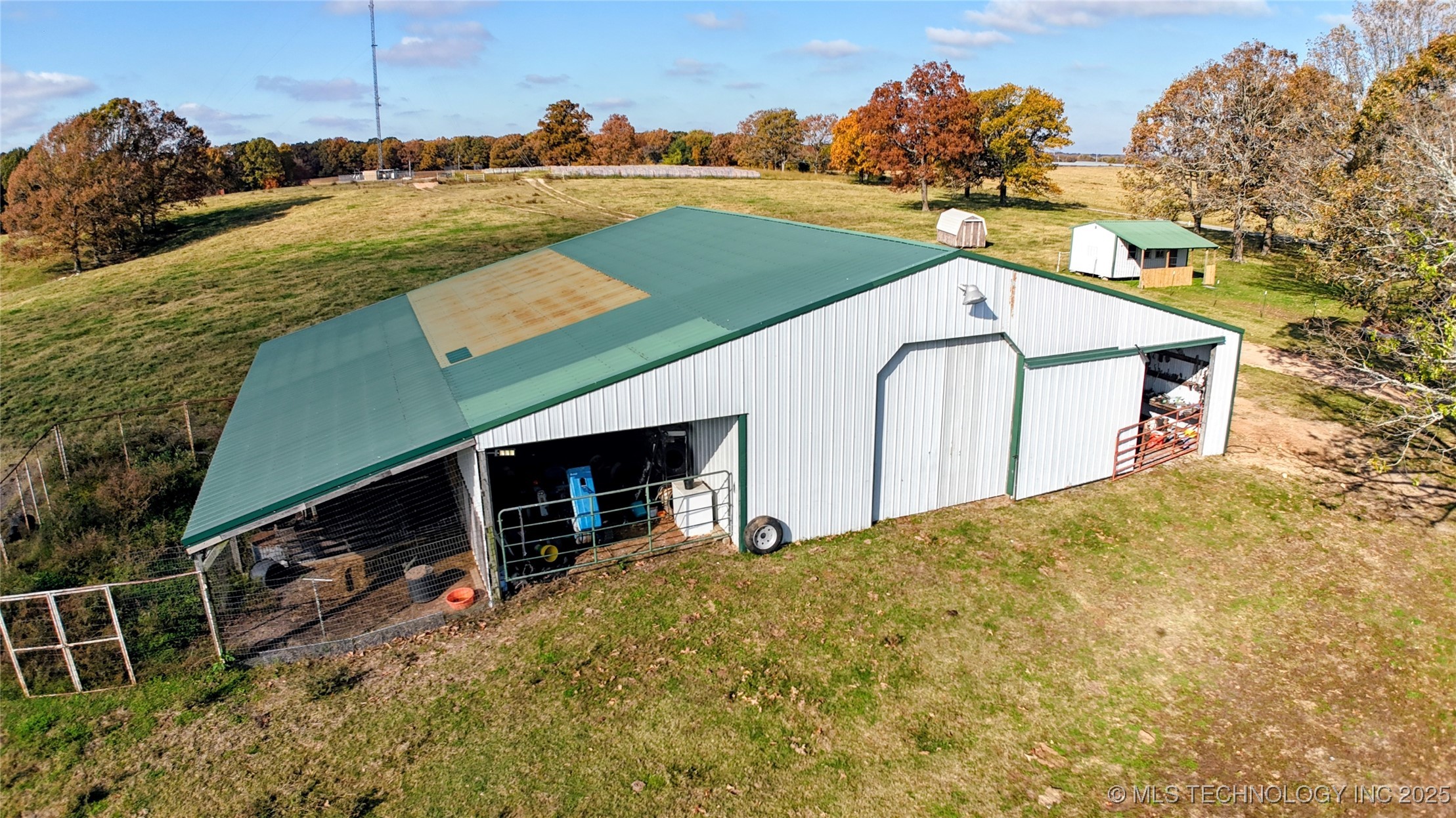 811 E 57th Road Property Photo 41