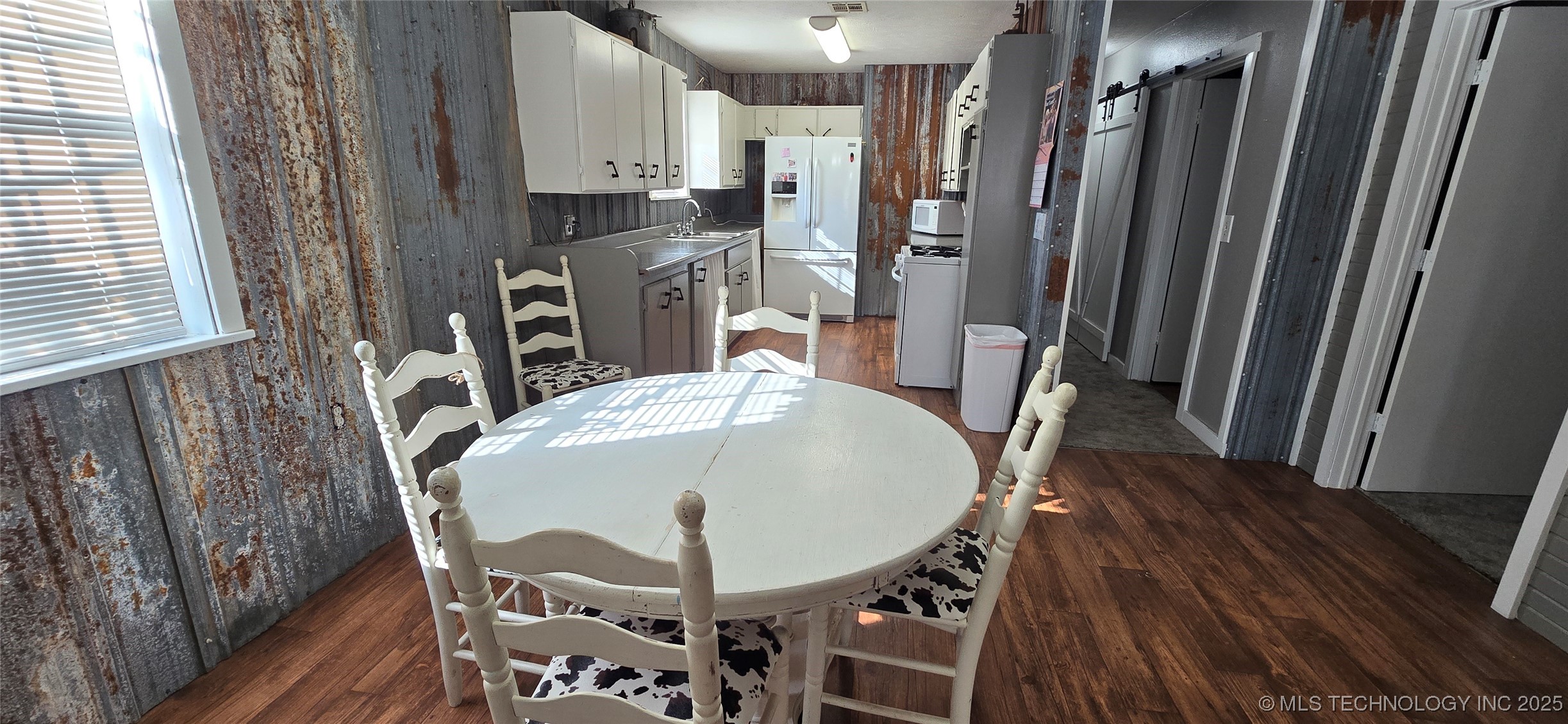 57th Property Photo 44