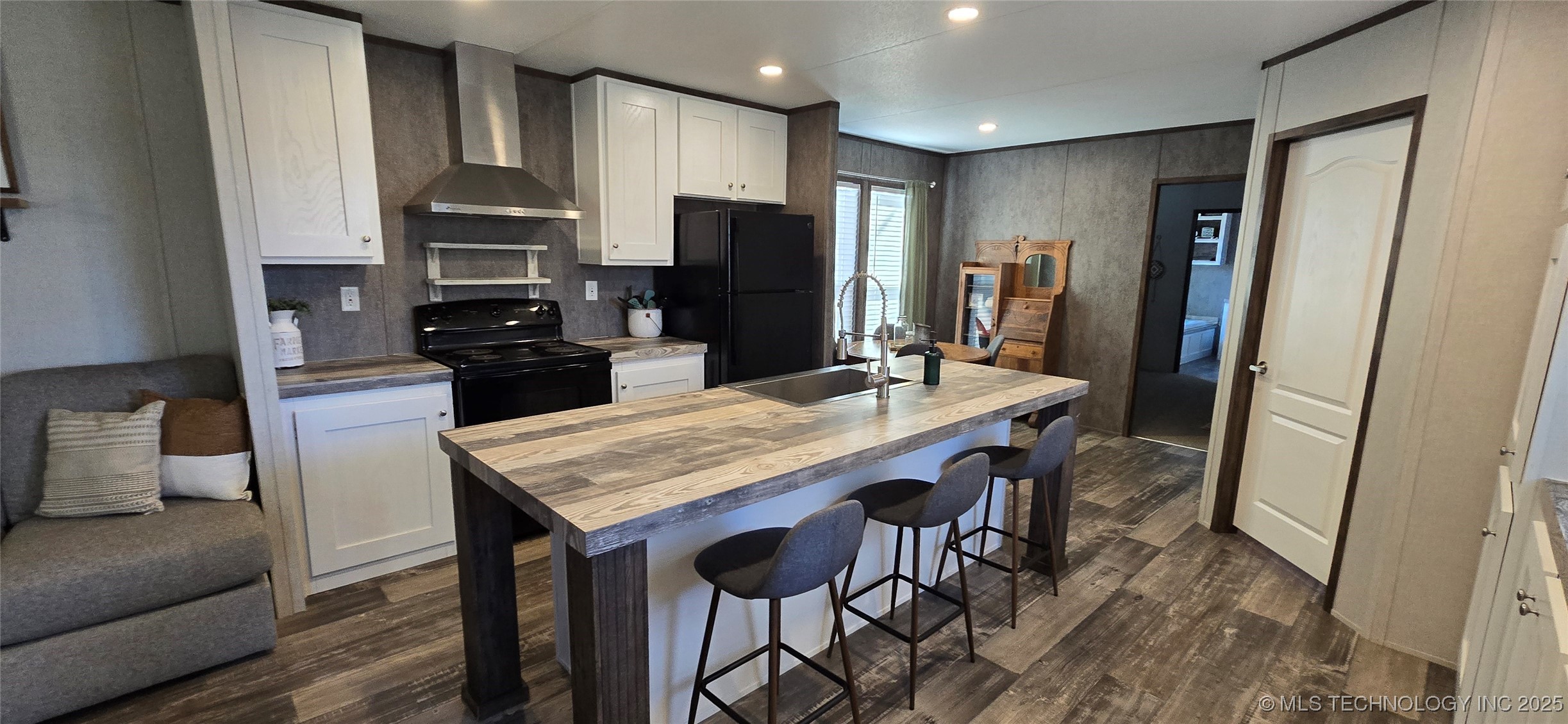 57th Property Photo 71