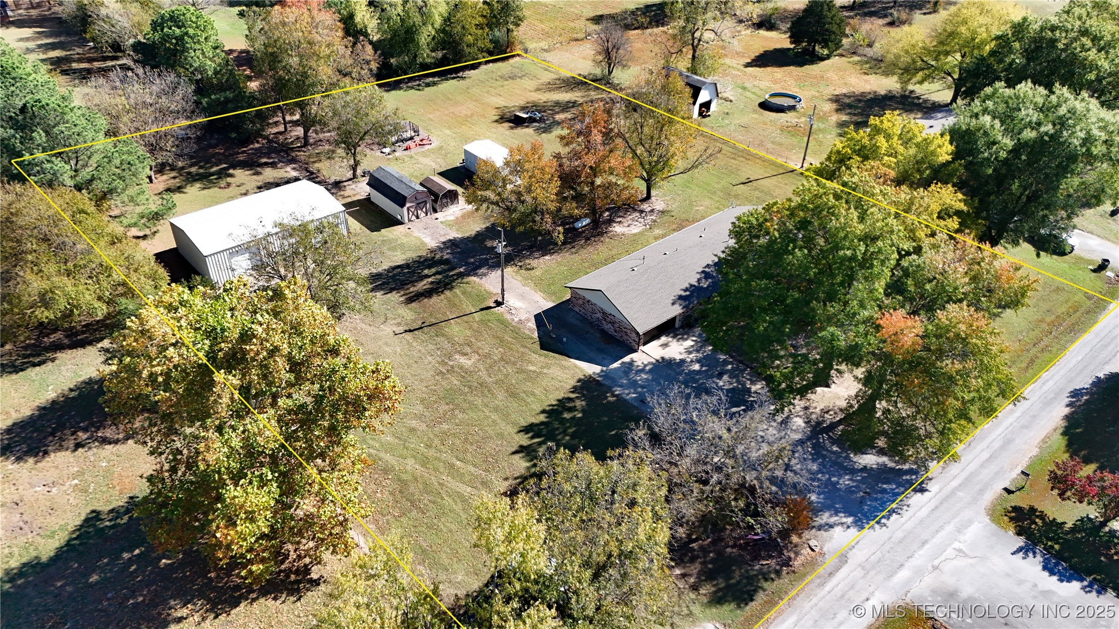 15090 N 251 Road Property Photo 25