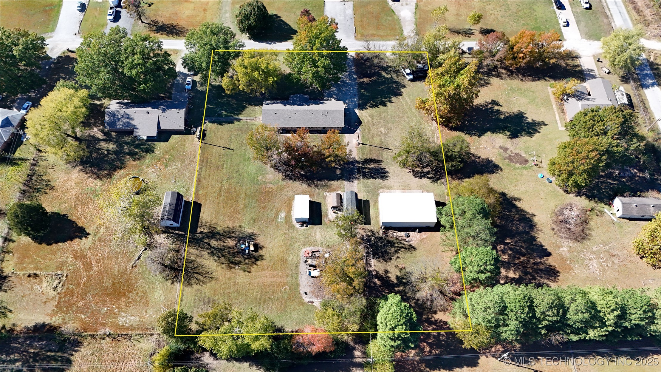 15090 N 251 Road Property Photo 28