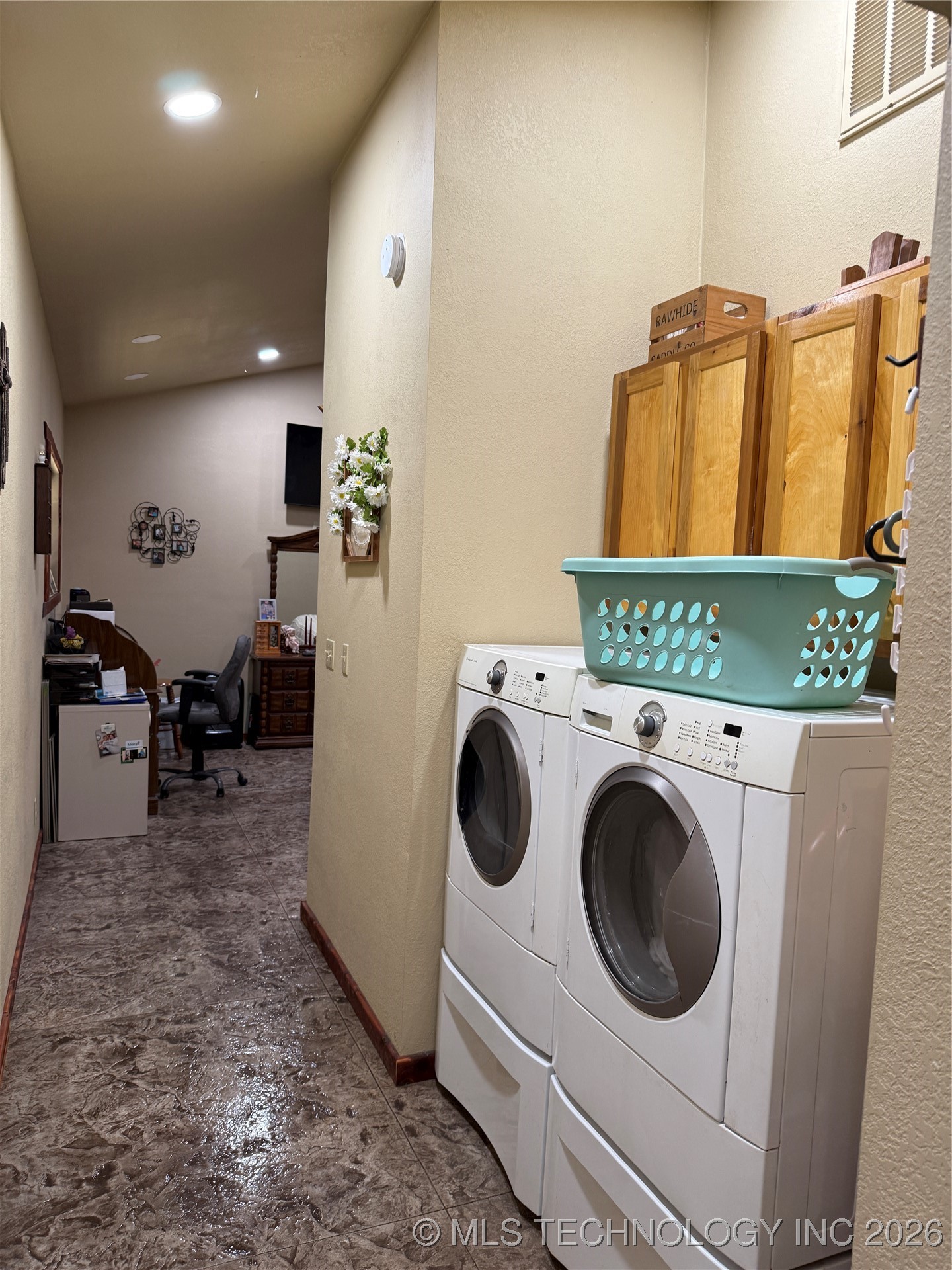 1500 Candlewood Property Photo 50