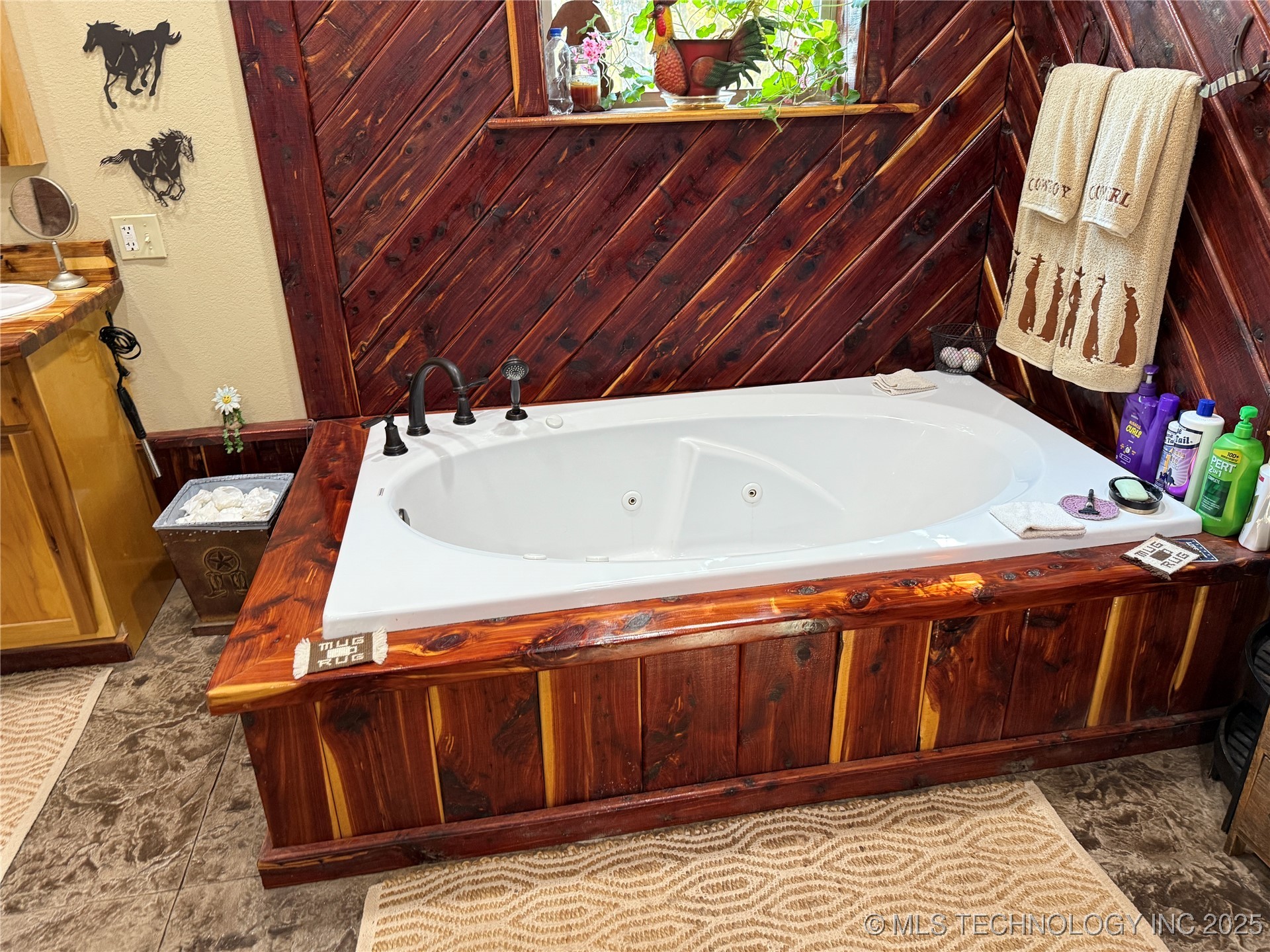 1500 Candlewood Property Photo 61