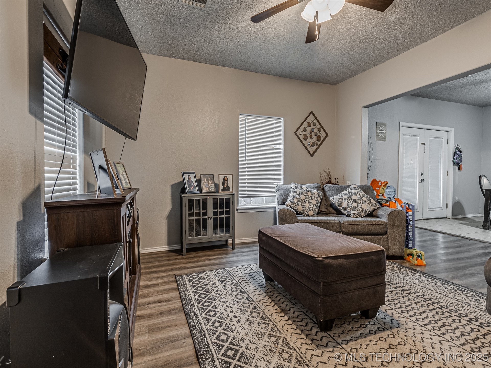 139 S Hickory Street Property Photo 9