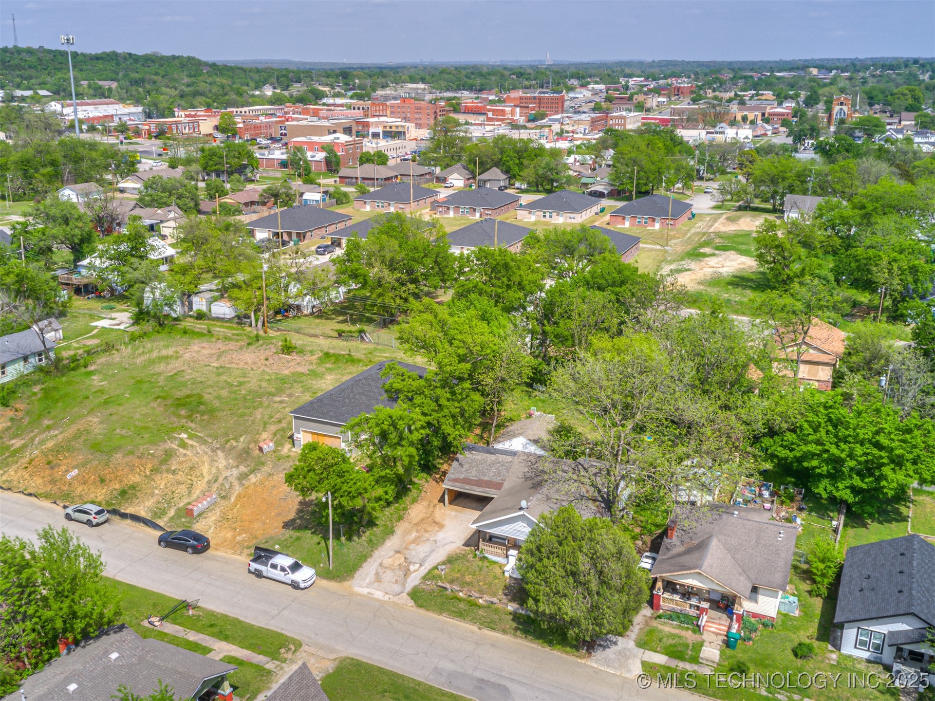 139 S Hickory Street Property Photo 27