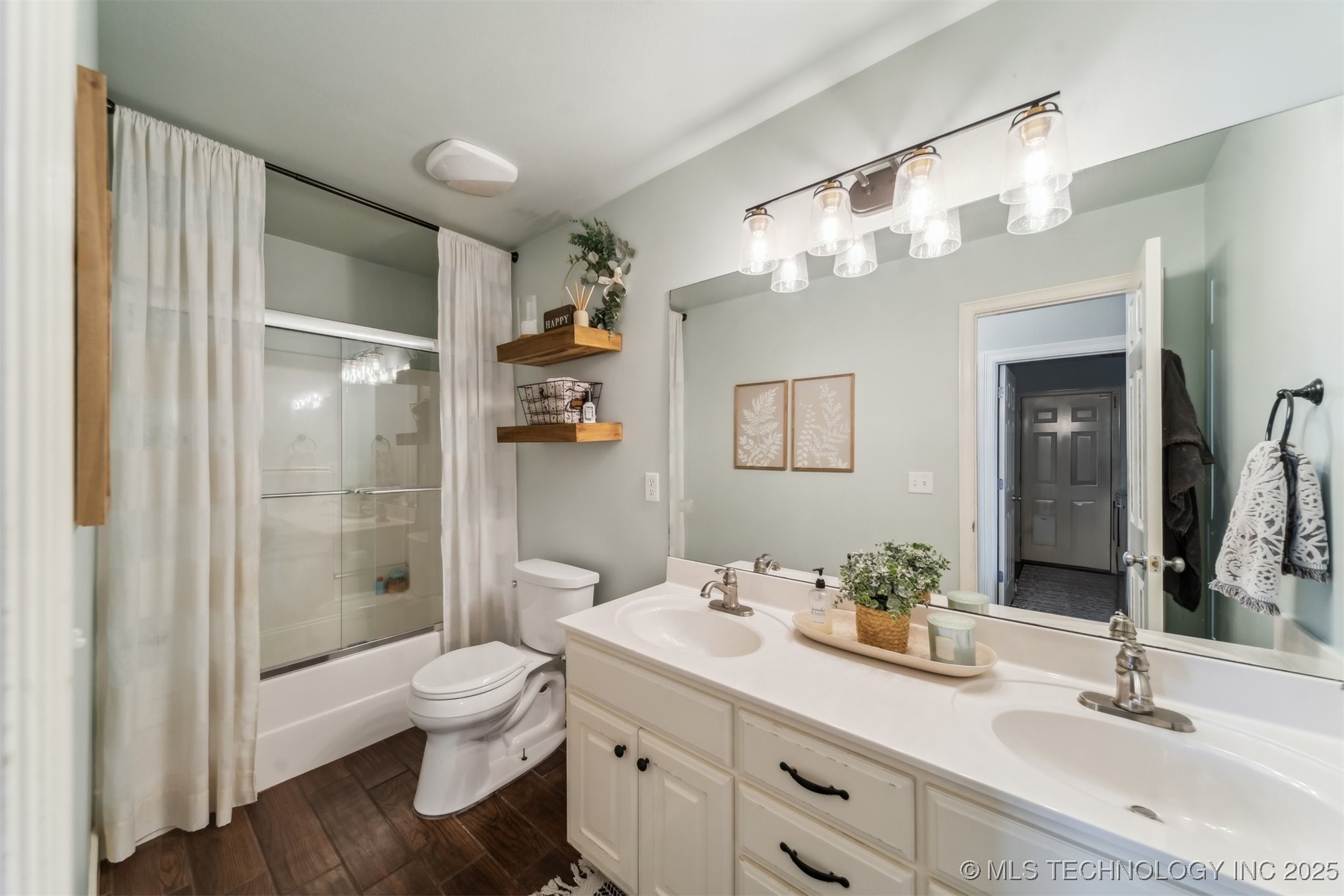 7235 N 198th East Avenue Property Photo 25