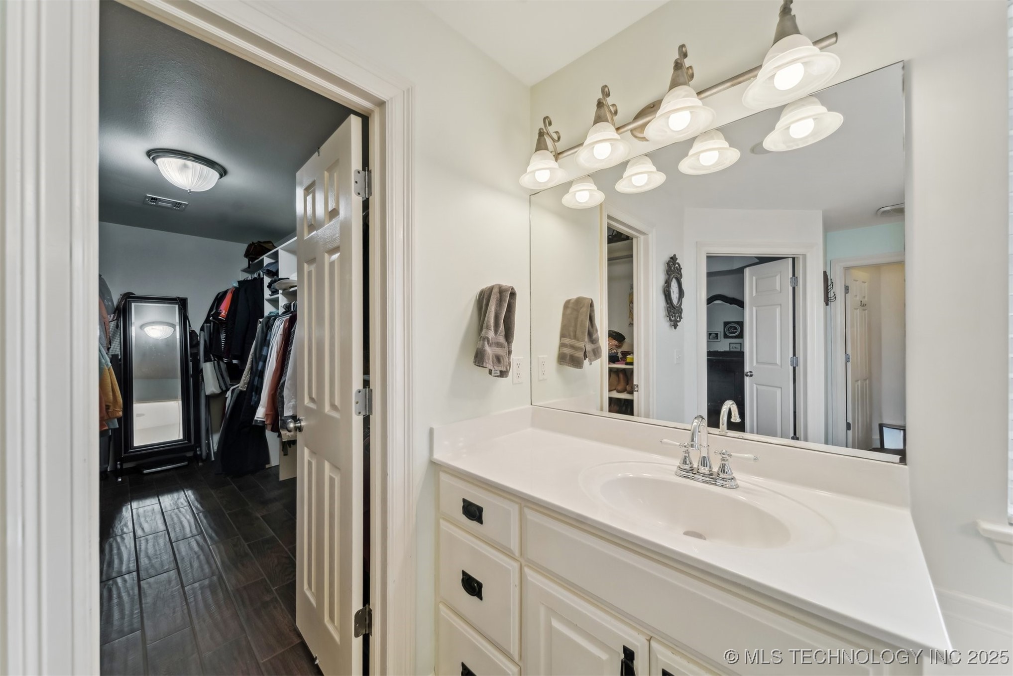 7235 N 198th East Avenue Property Photo 40